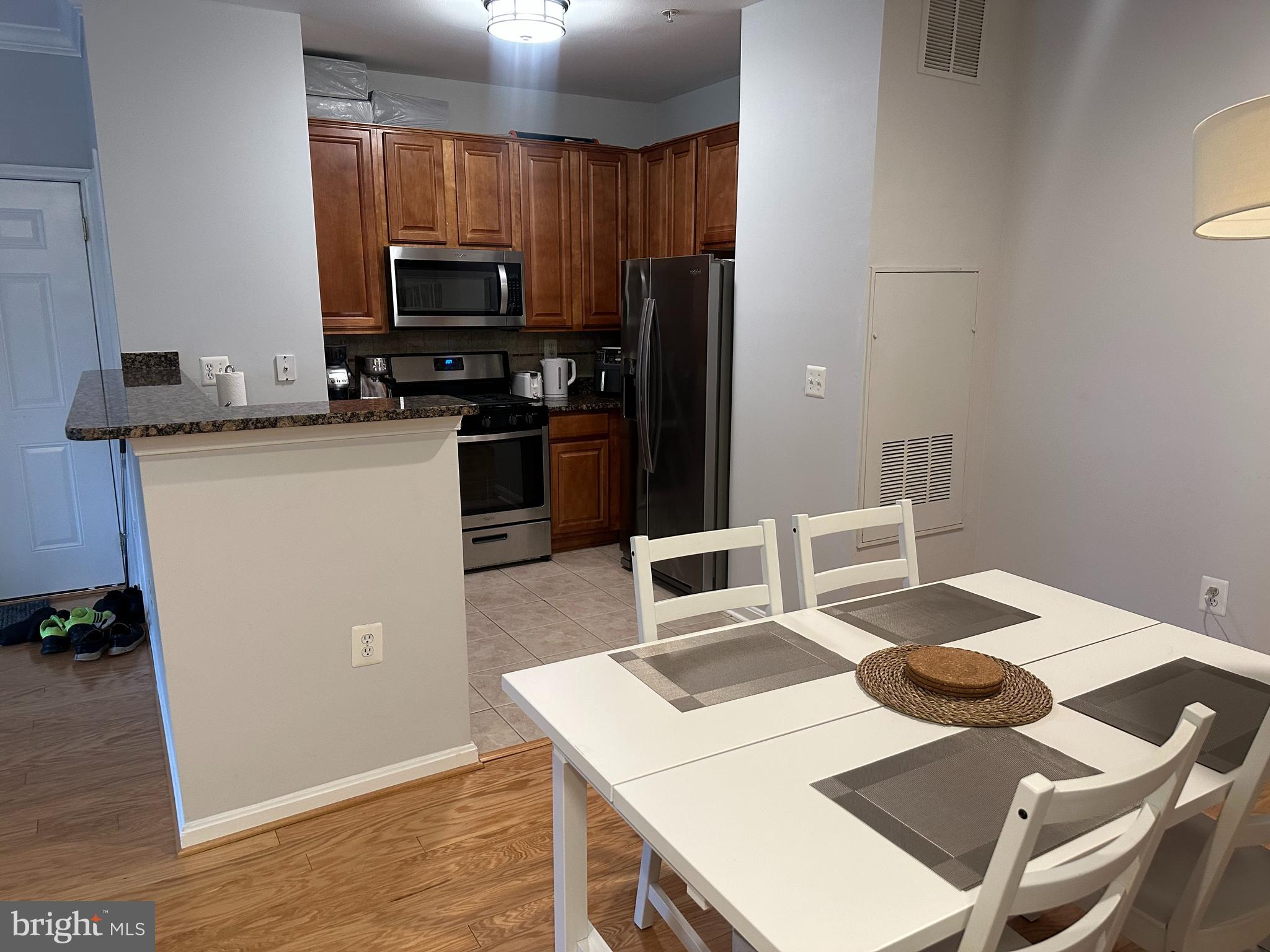 FAIRFAX RIDGE - Residential Lease