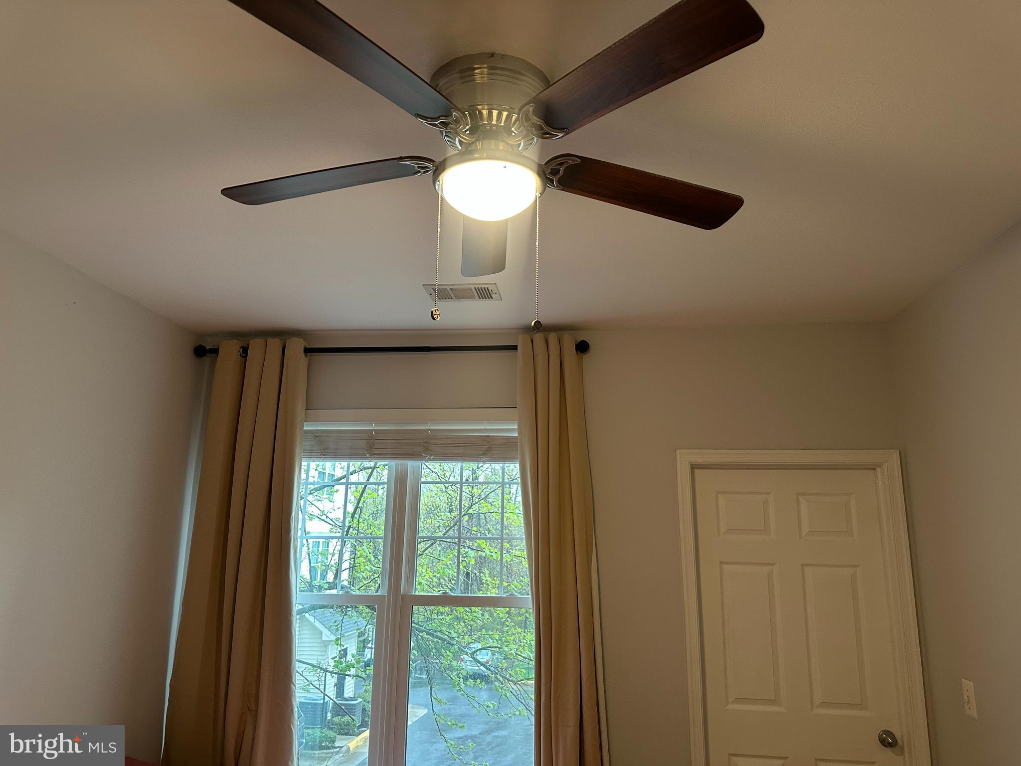 FAIRFAX RIDGE - Residential Lease