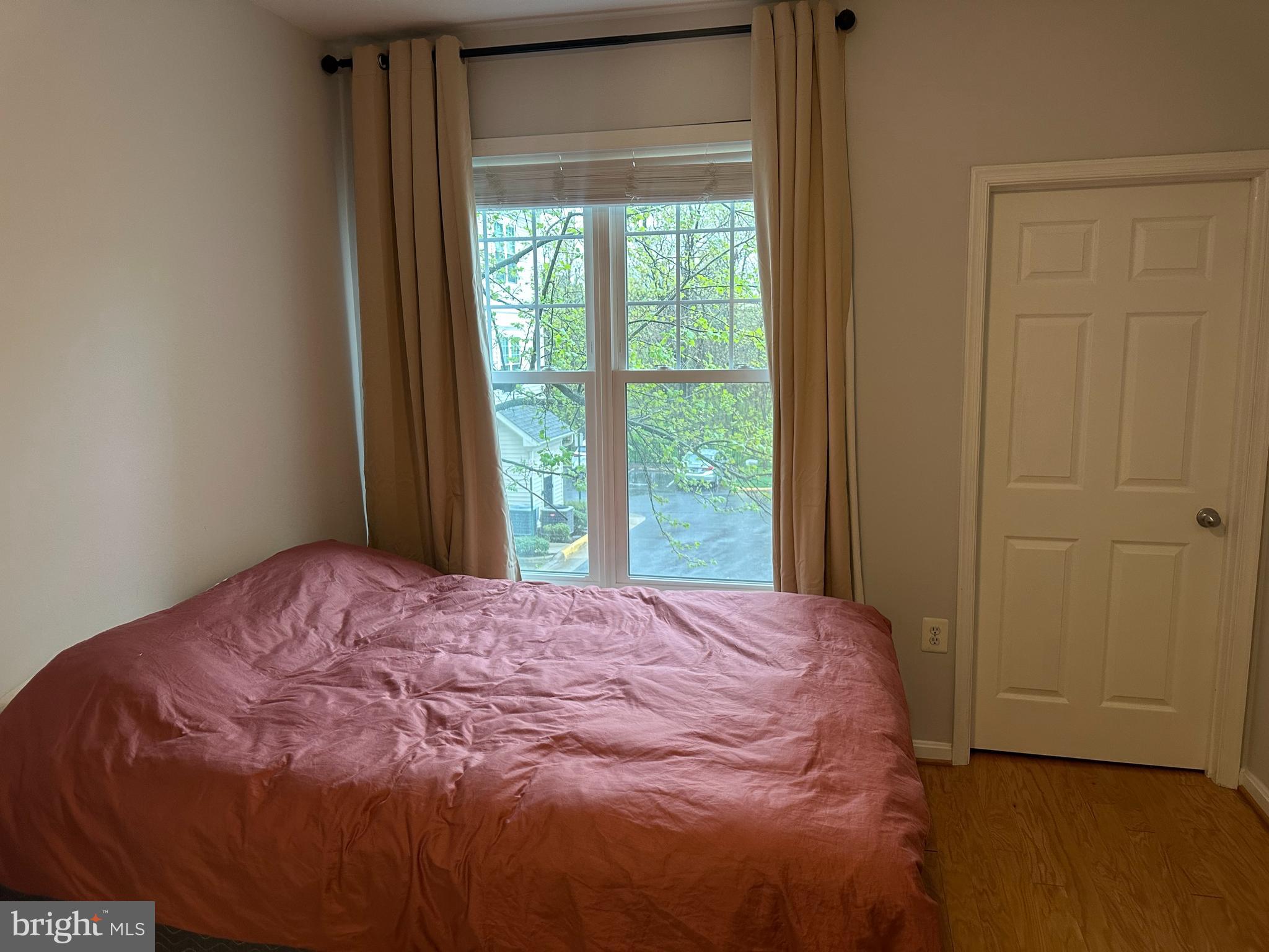 FAIRFAX RIDGE - Residential Lease