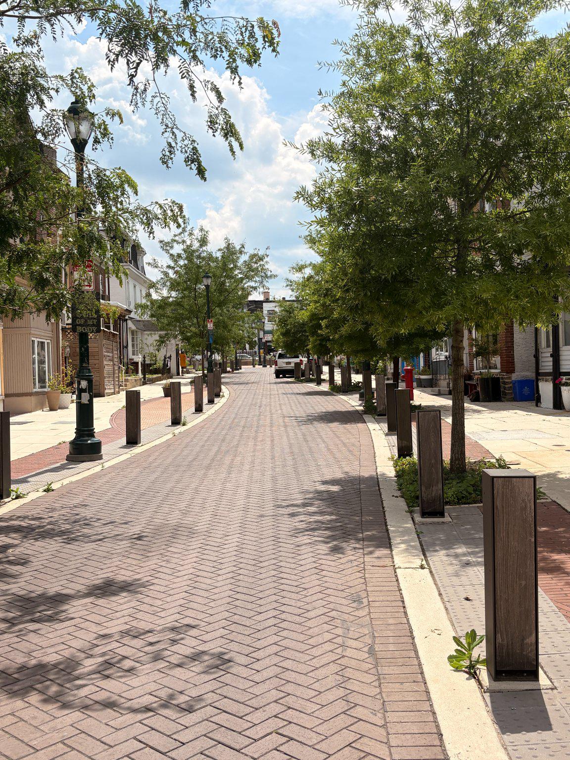 GERMANTOWN - Commercial Sale