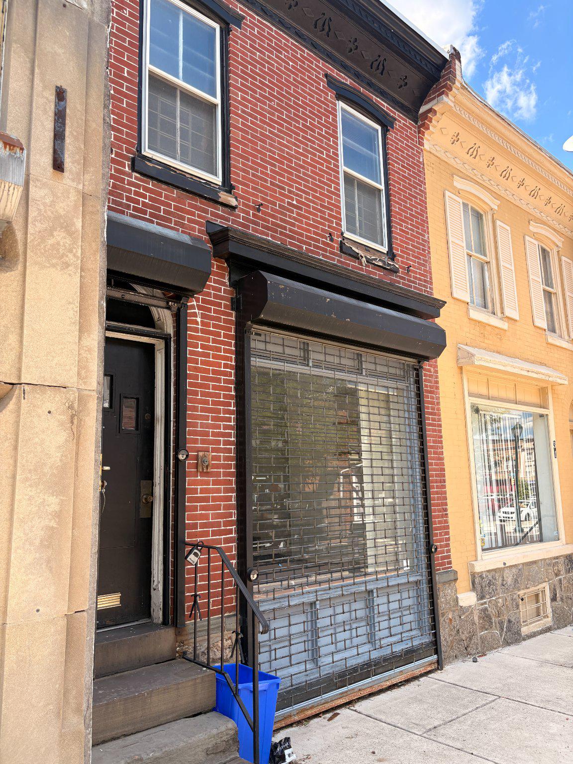 GERMANTOWN - Commercial Sale
