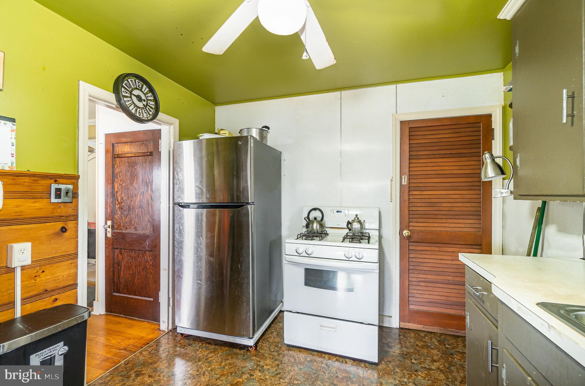 EAST YORK - Residential