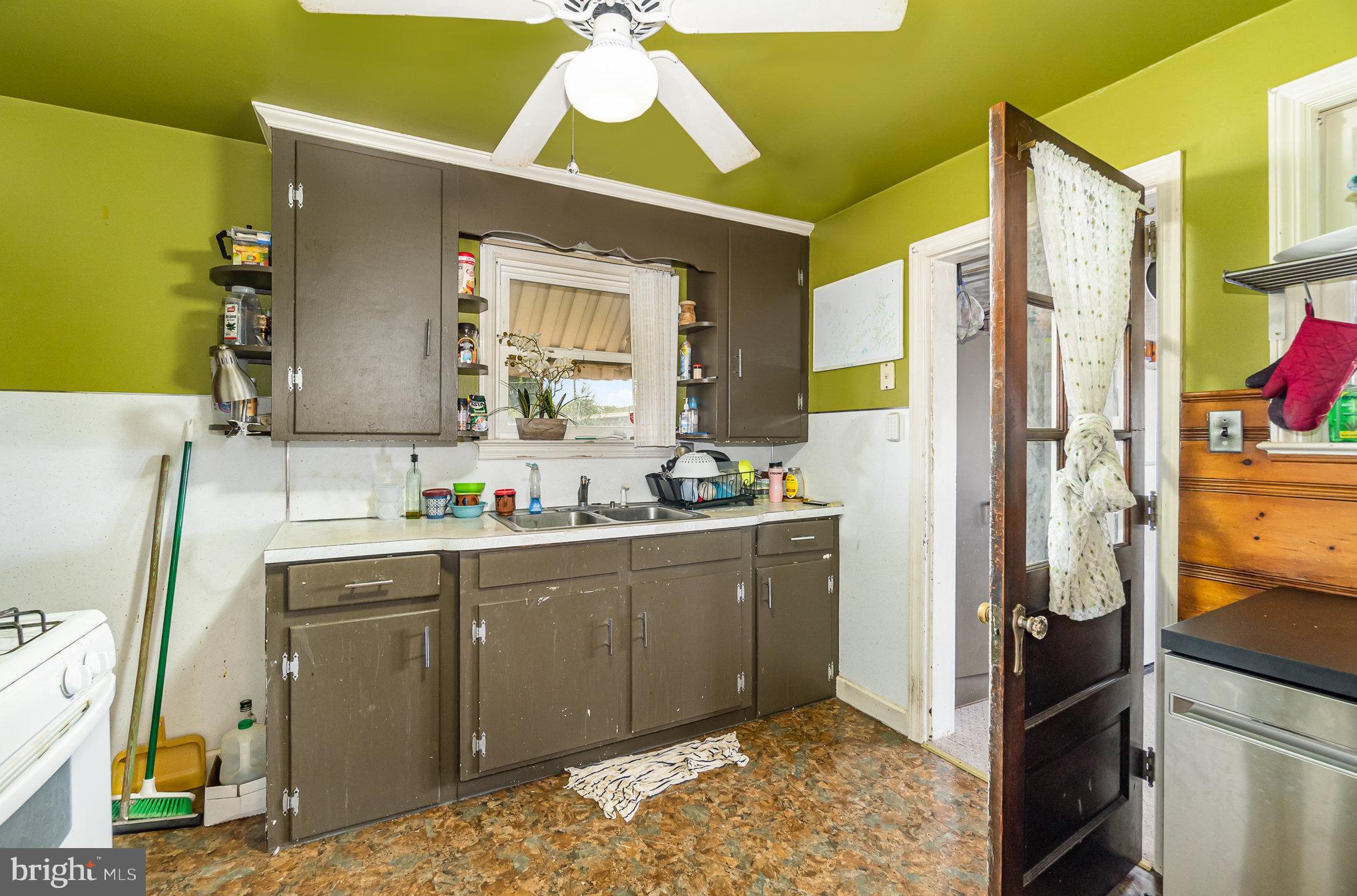 EAST YORK - Residential