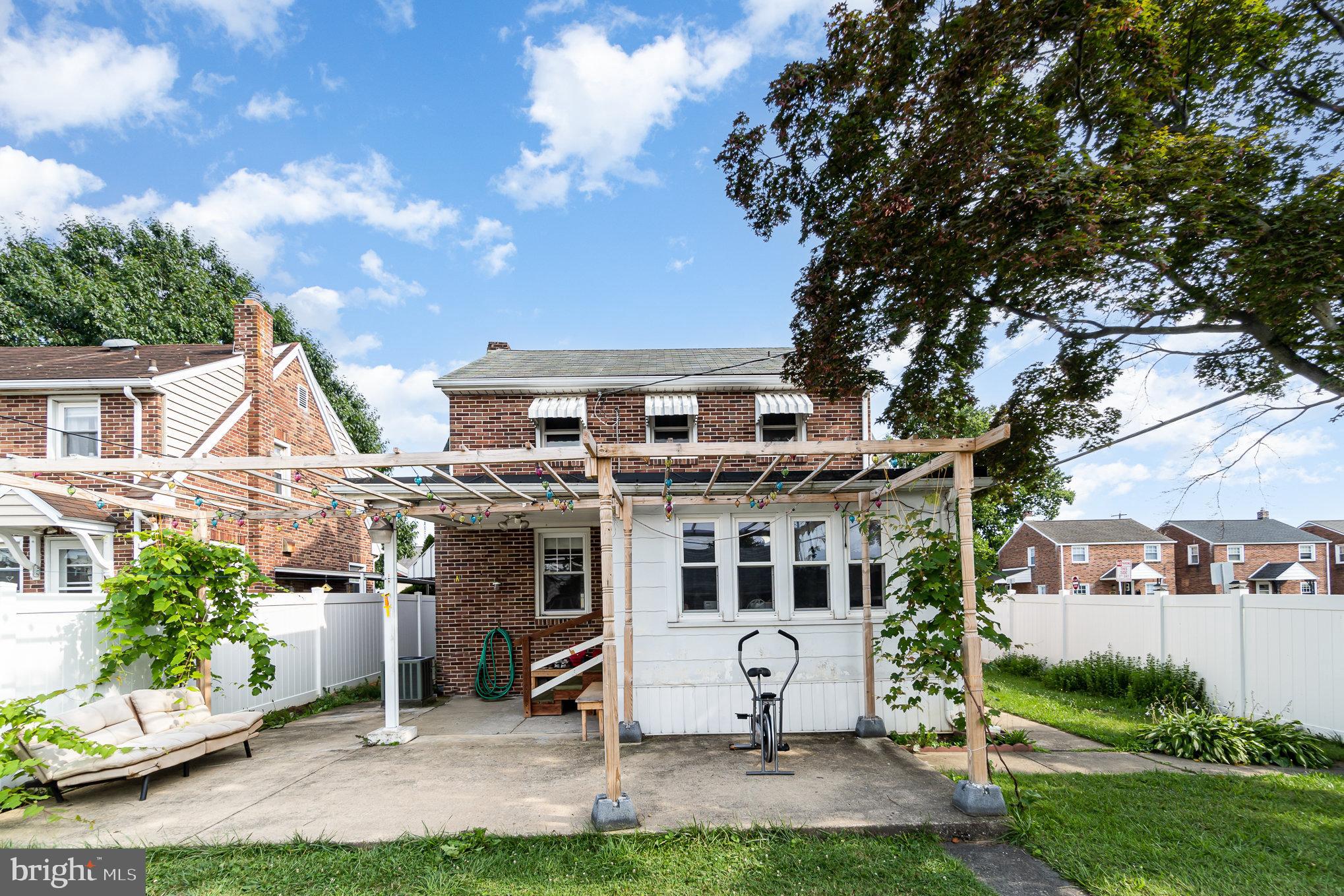 EAST YORK - Residential