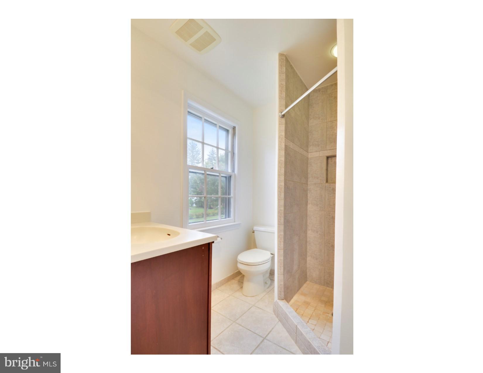 OAKMONT - Residential