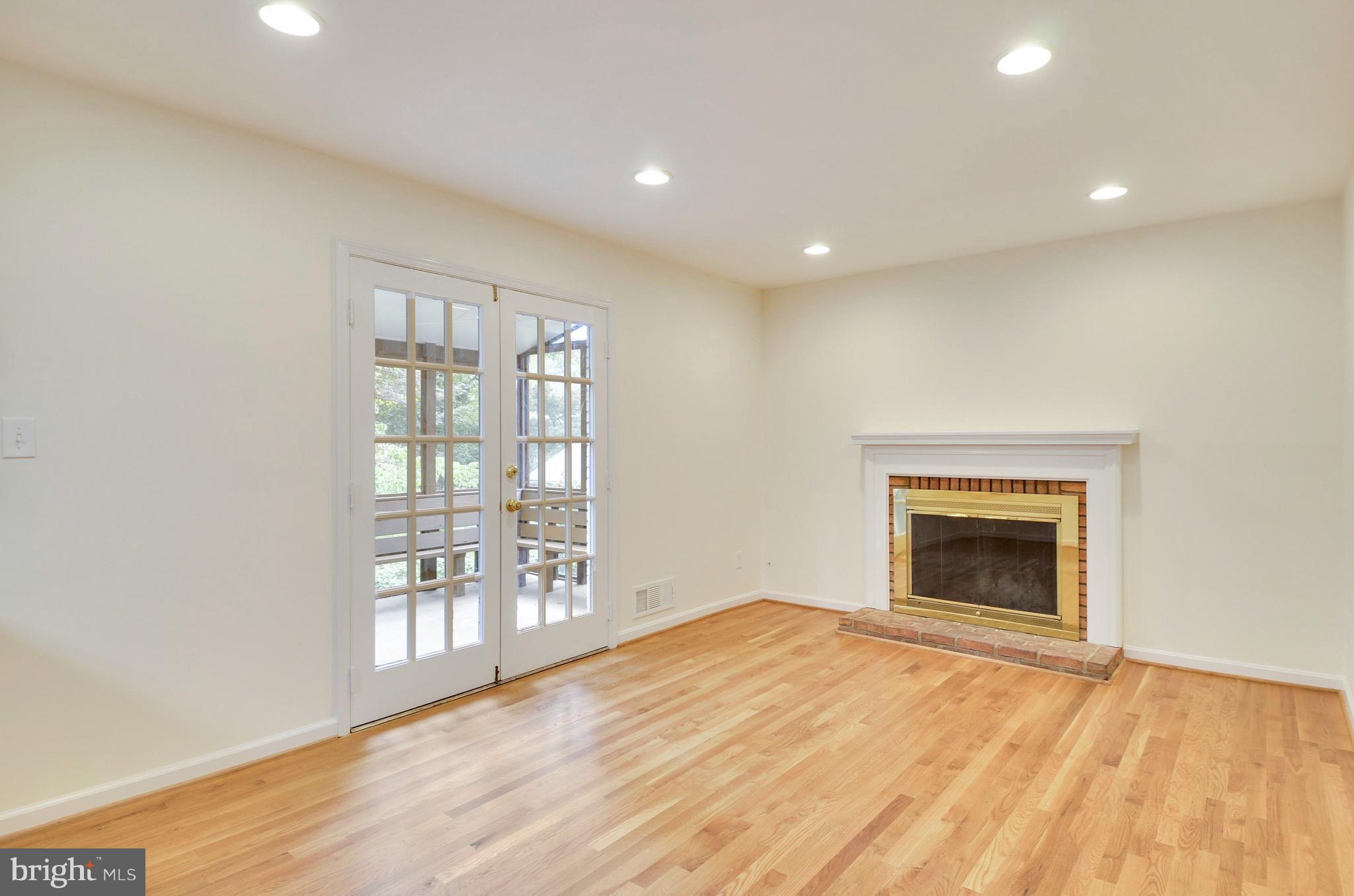 OAKMONT - Residential