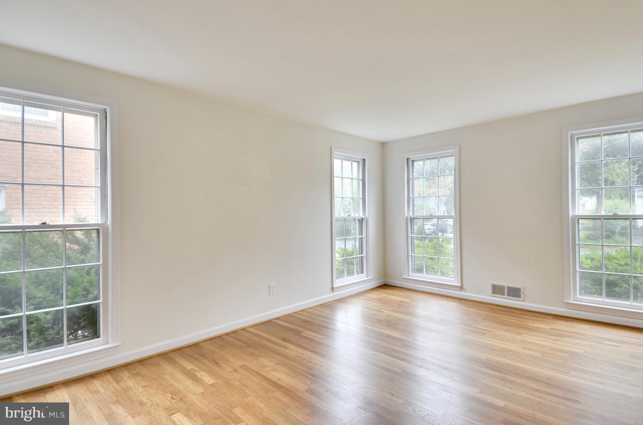 OAKMONT - Residential