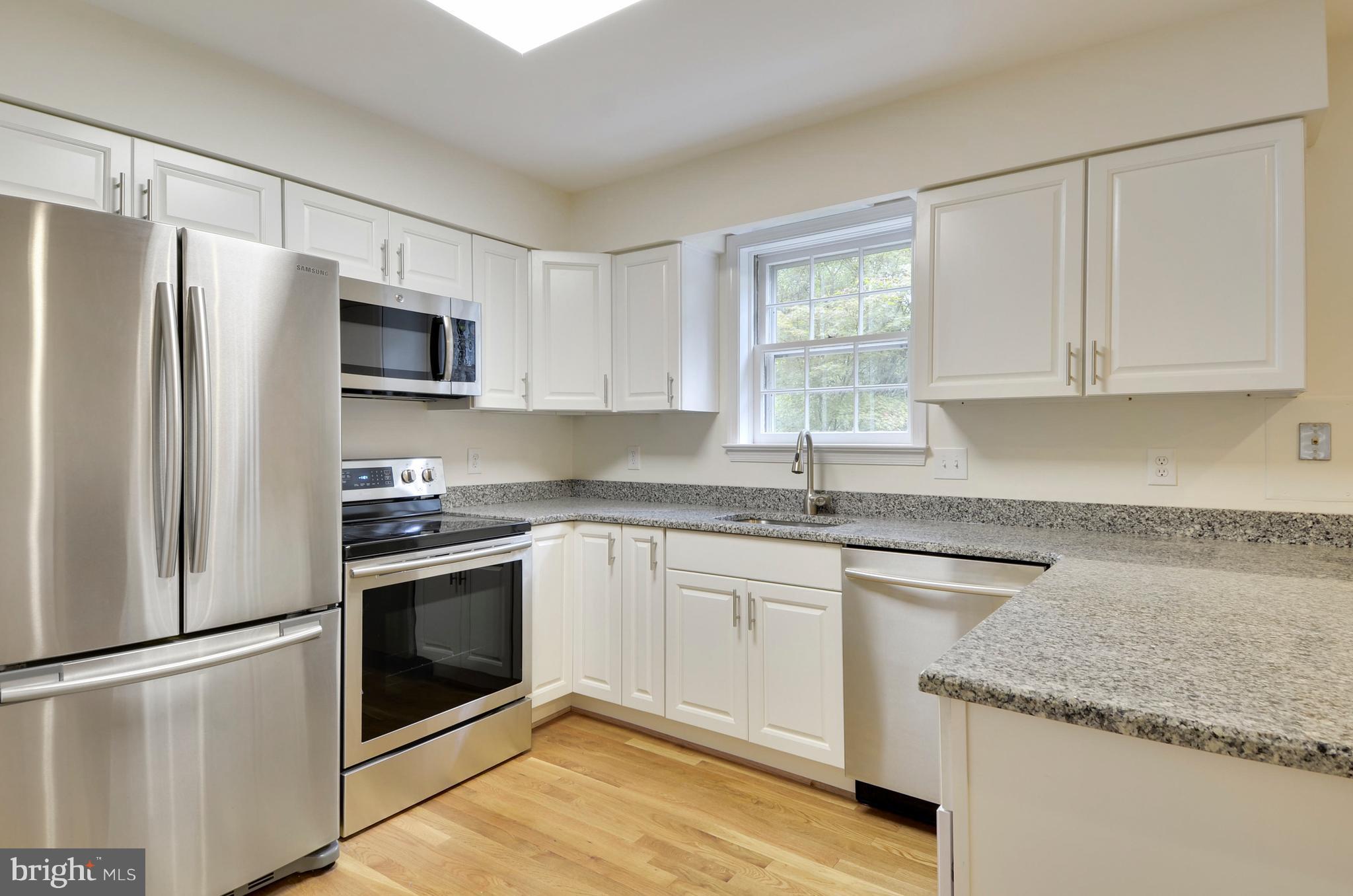 OAKMONT - Residential