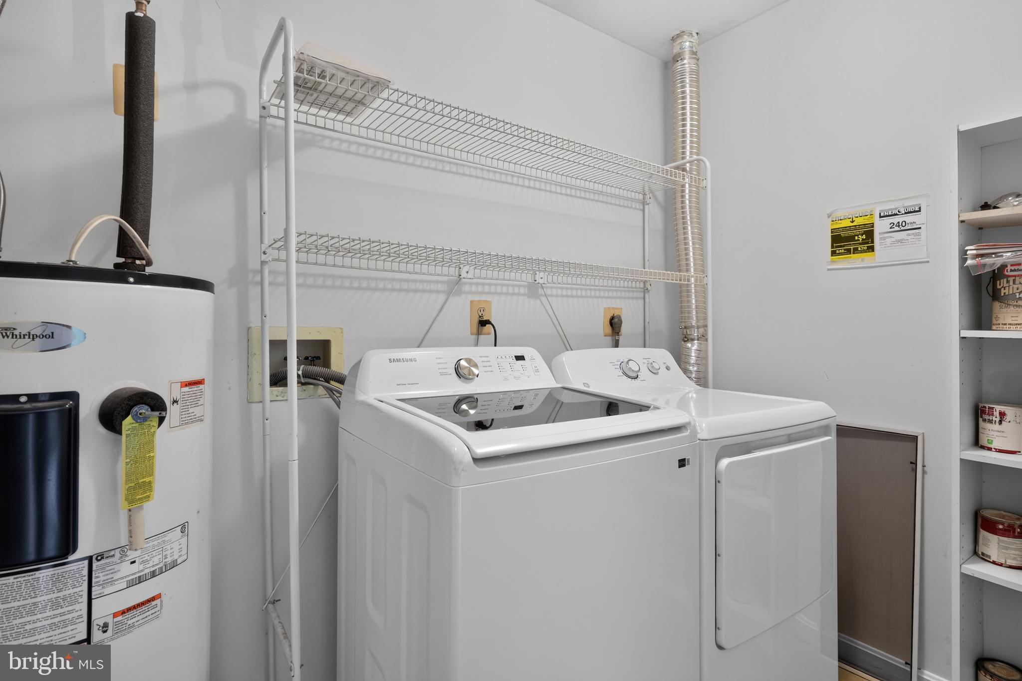 VILL AT MANCHESTER FARMS - Residential