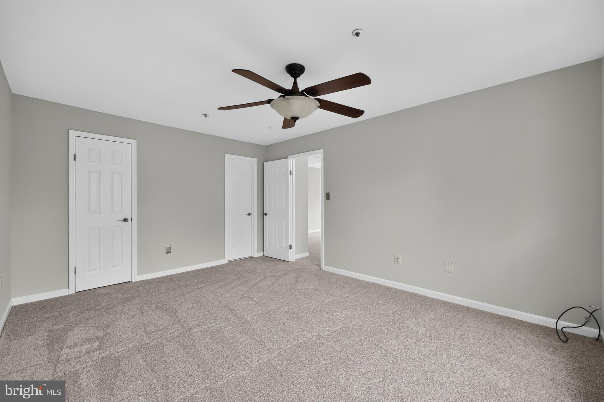 VILL AT MANCHESTER FARMS - Residential