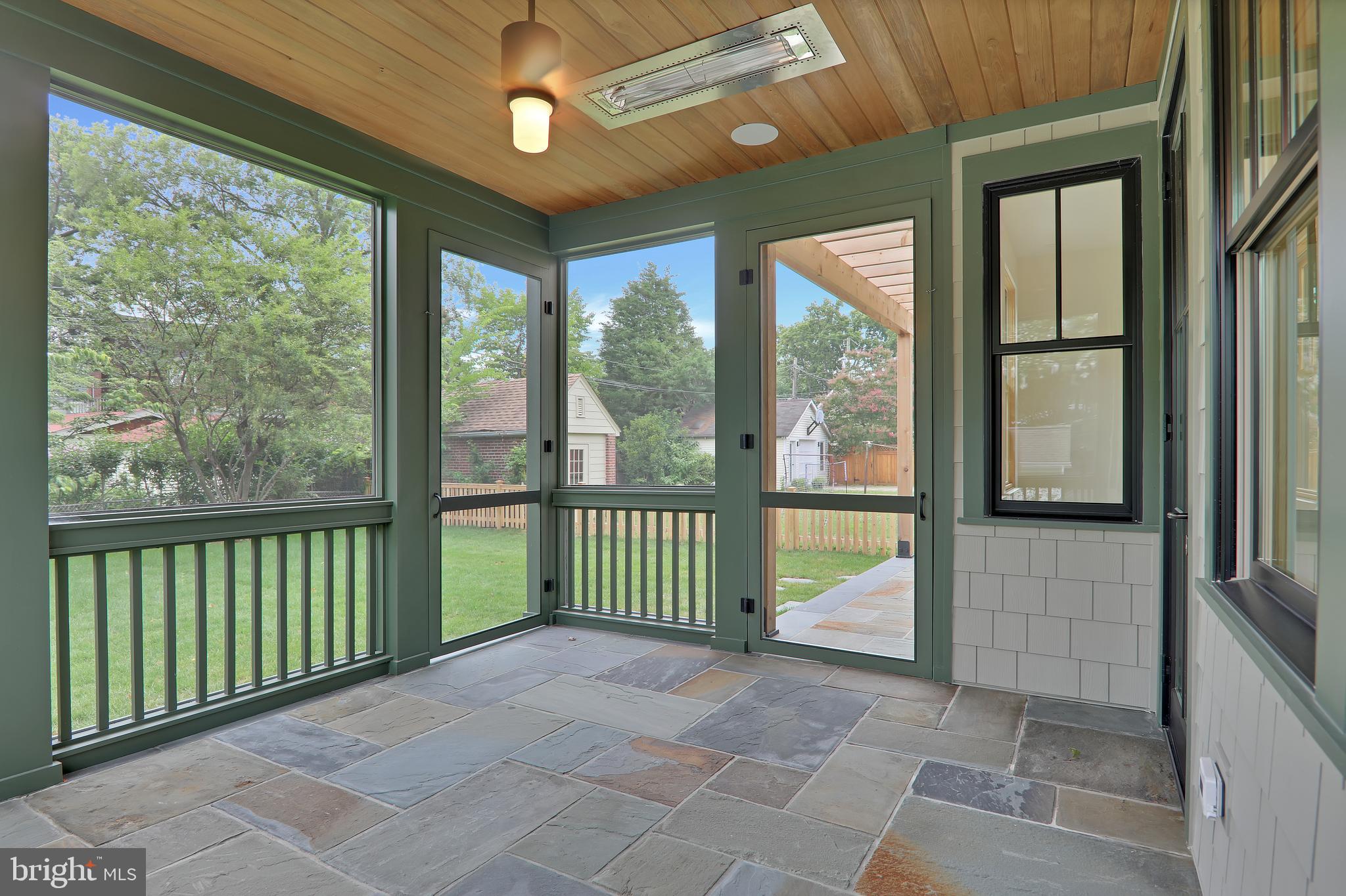 ROSEMONT PARK - Residential