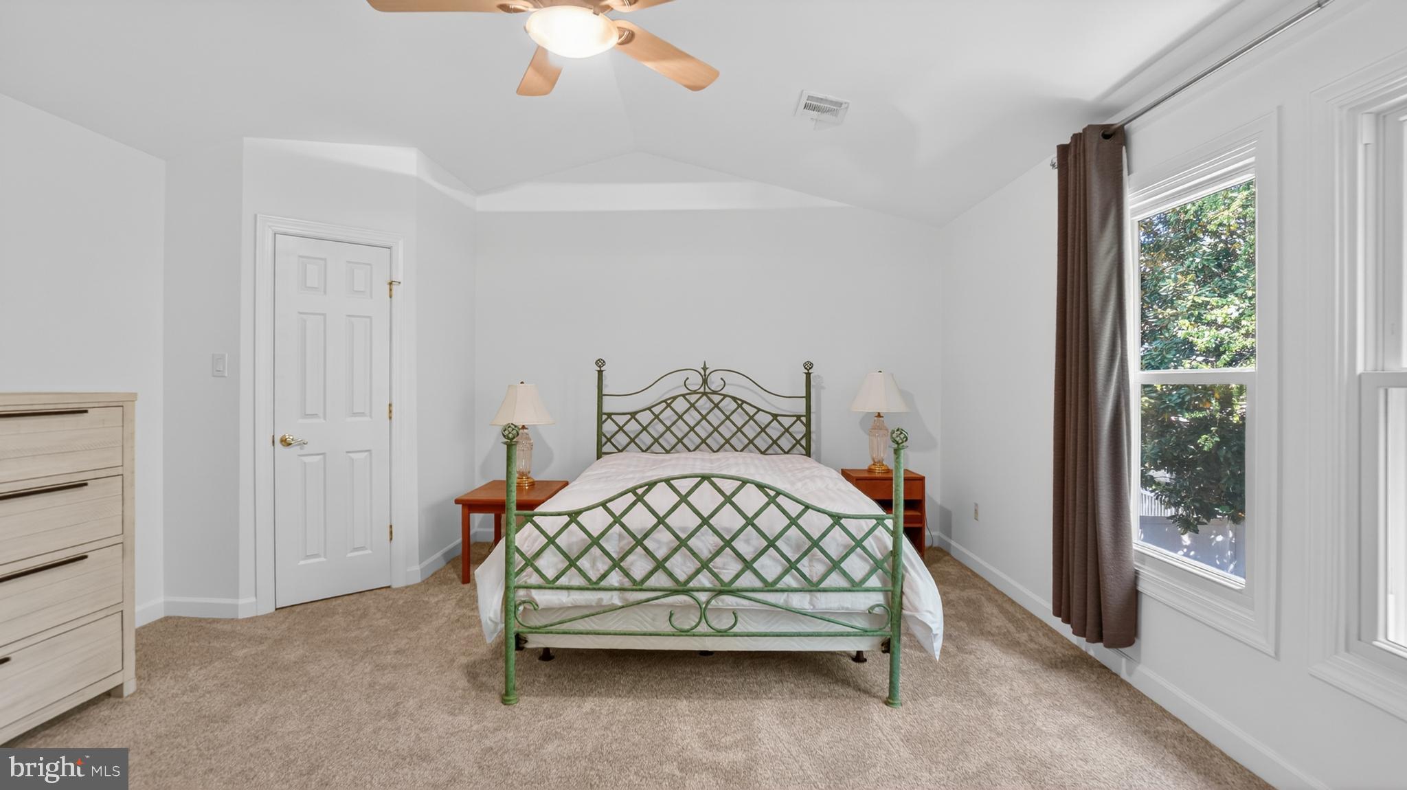 CHAPMAN FARM - Residential