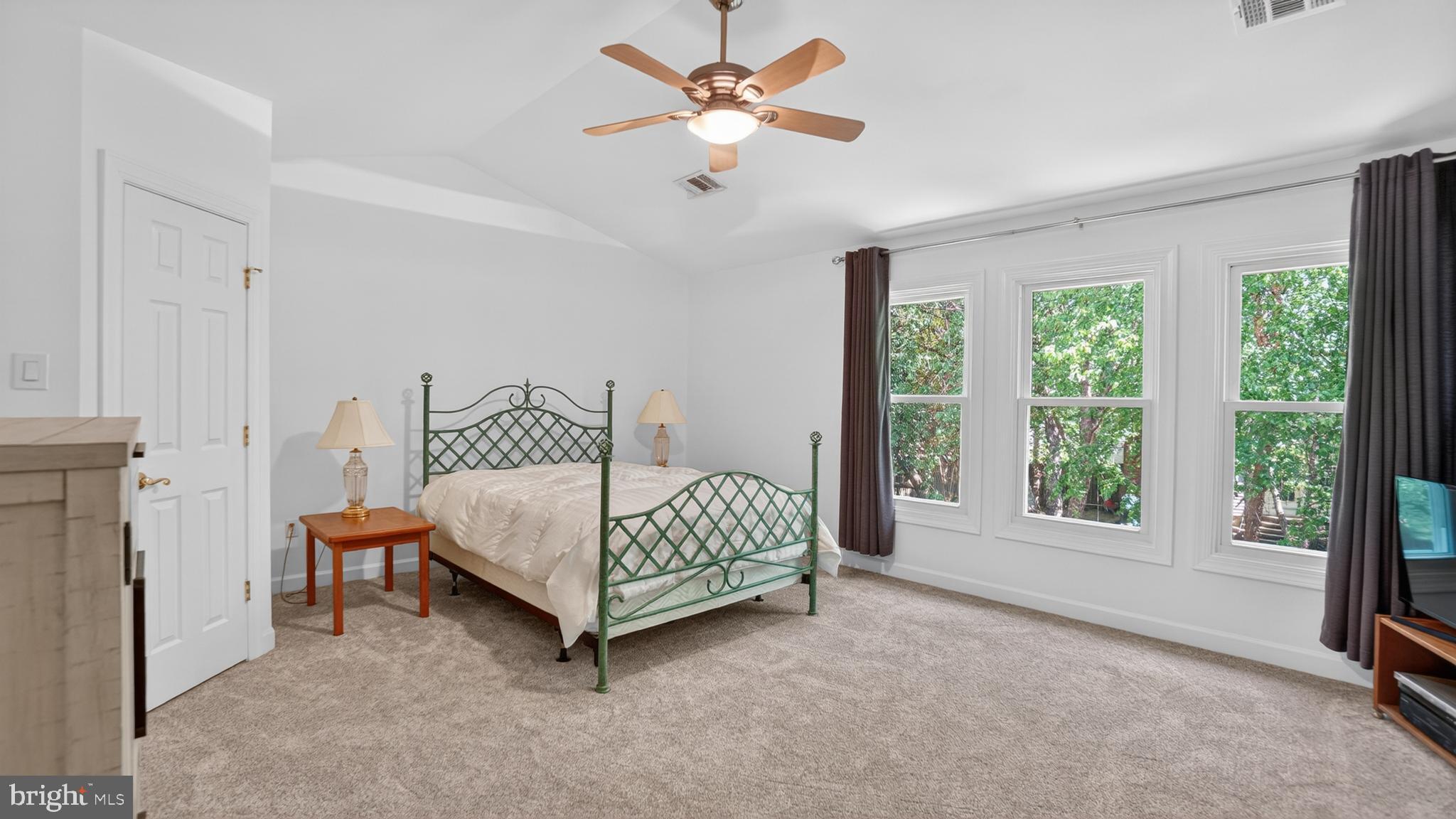 CHAPMAN FARM - Residential