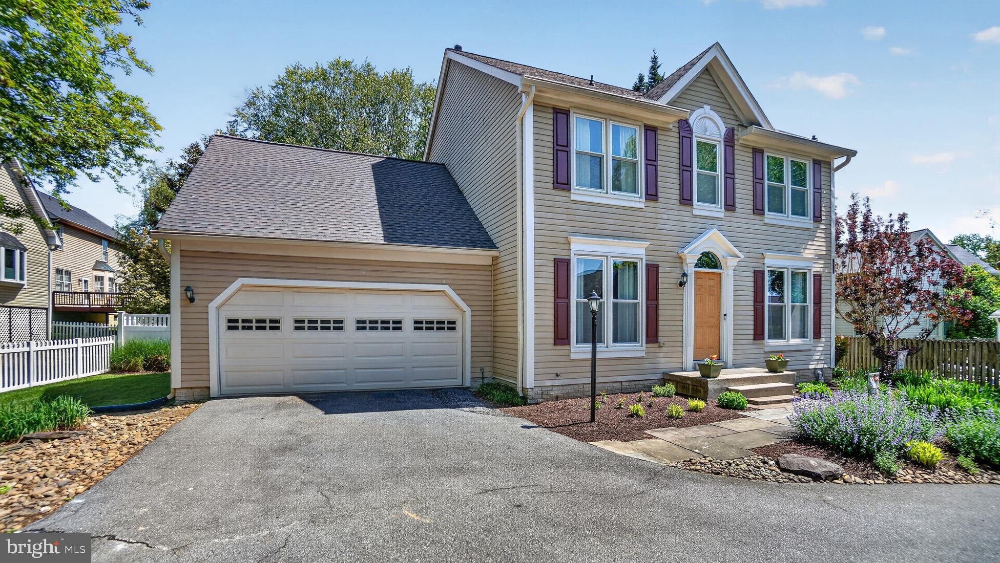 CHAPMAN FARM - Residential