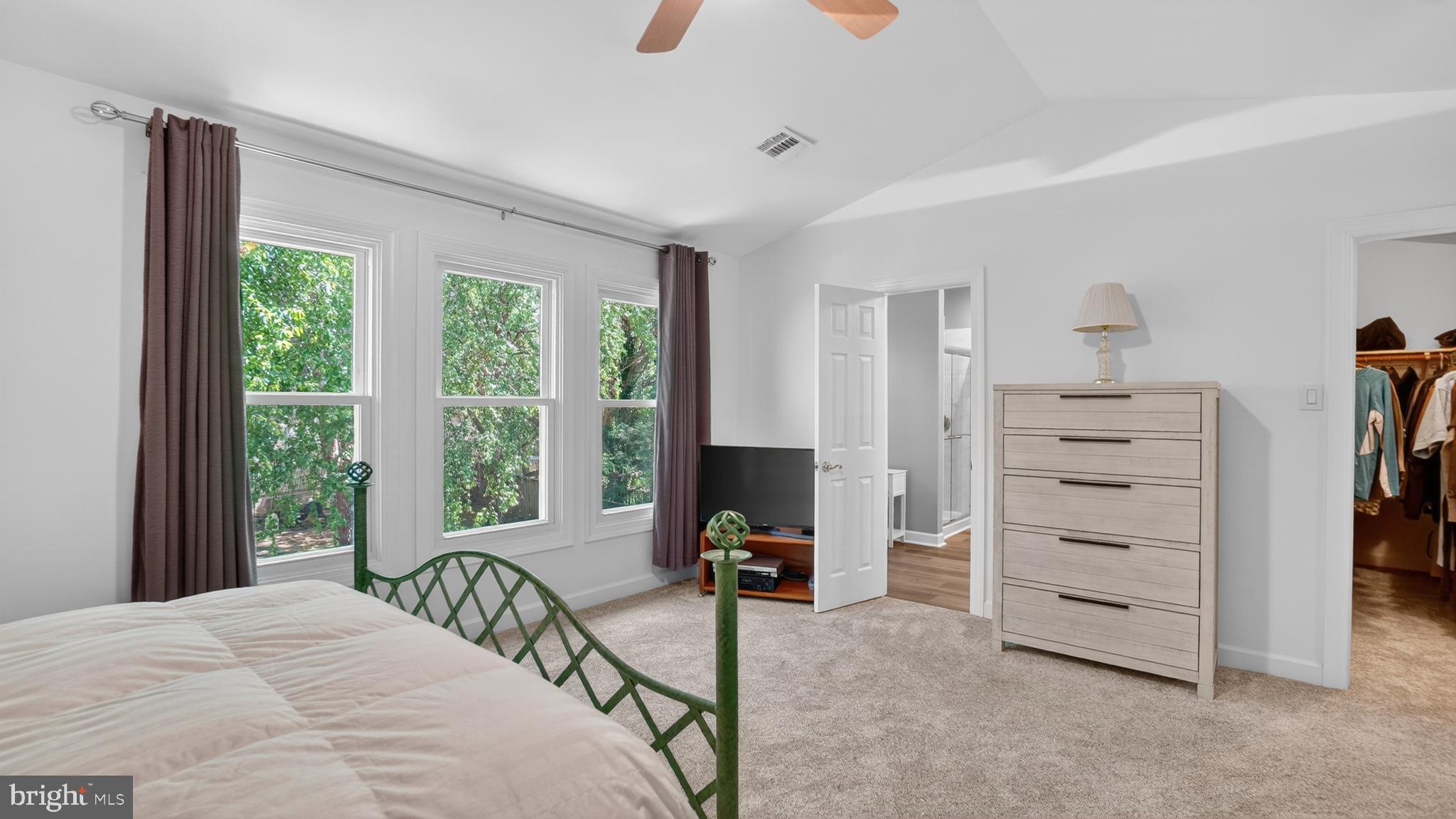 CHAPMAN FARM - Residential