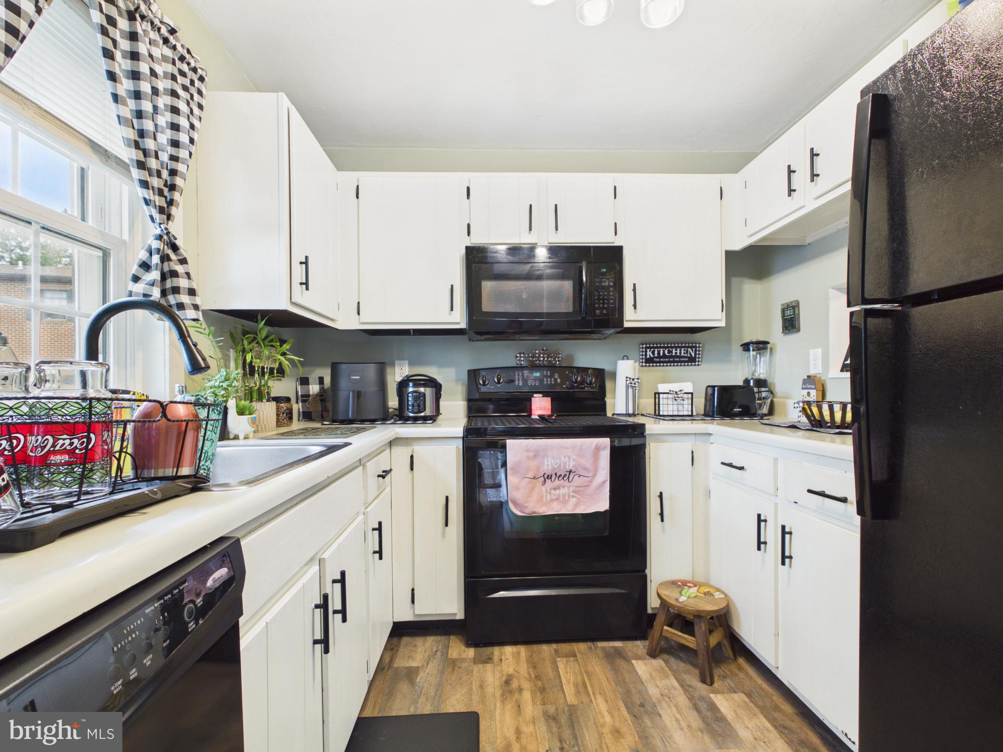 WESTGATE MANOR - Residential