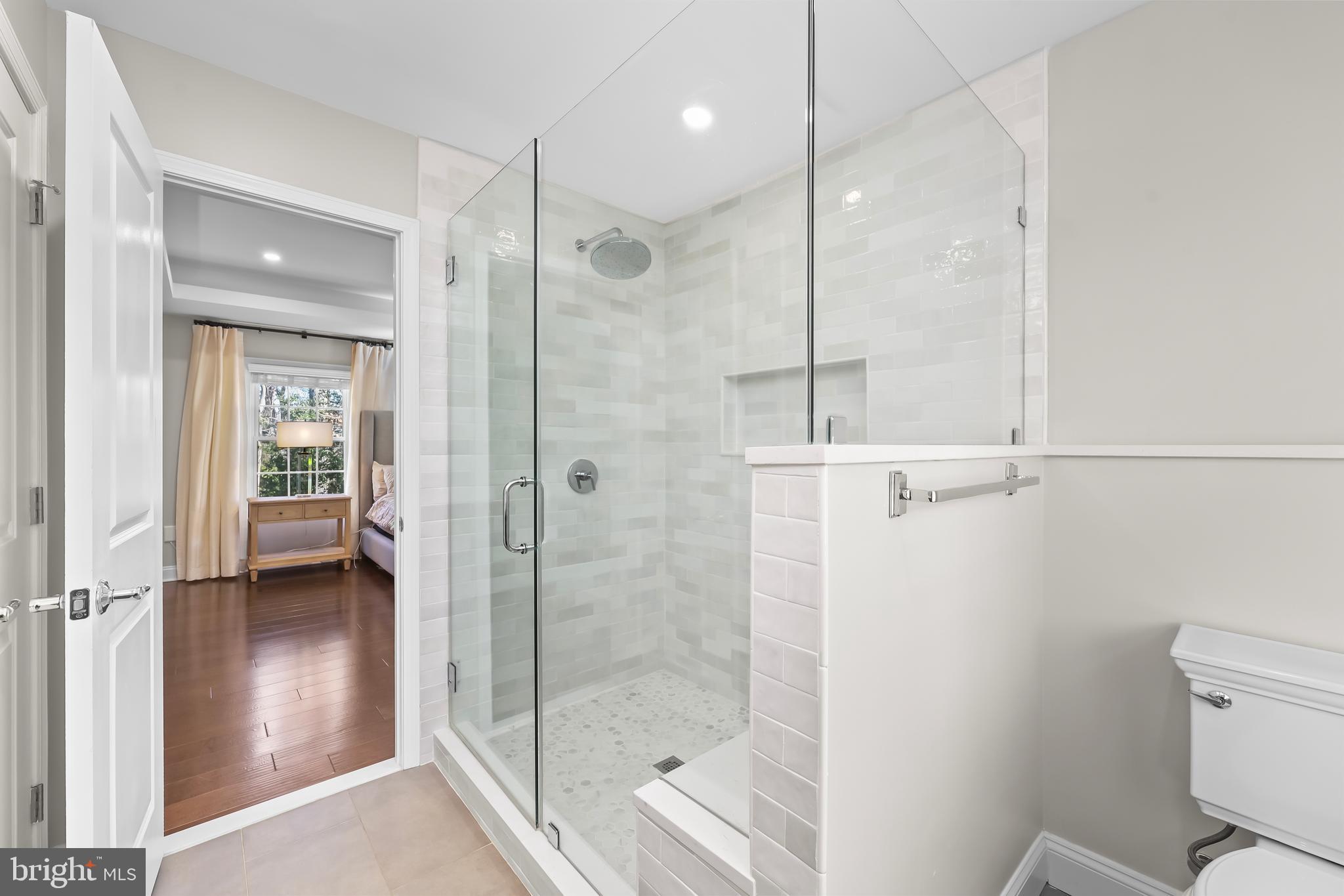 BARCROFT WOODS - Residential