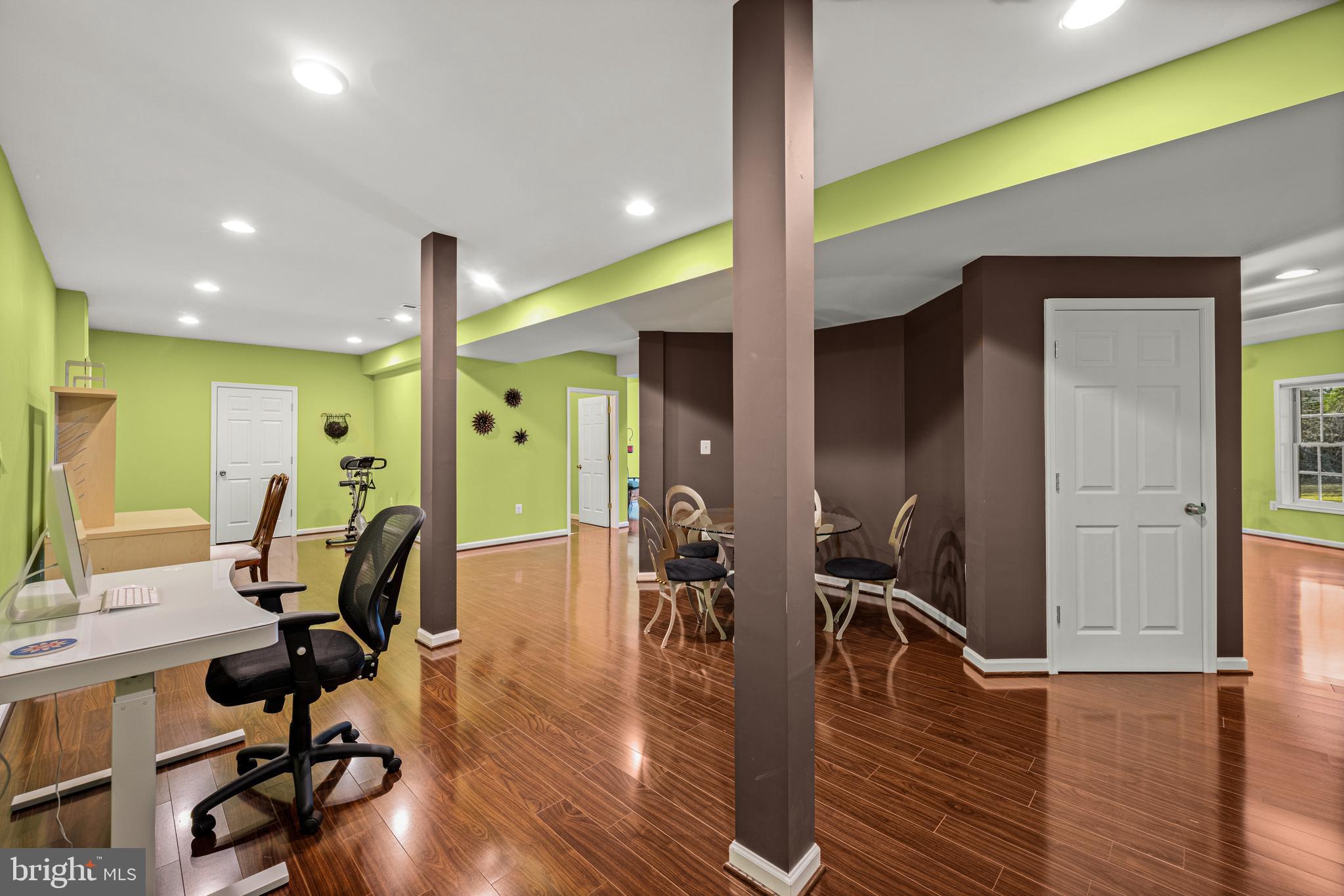SMALLS NURSERY - Residential