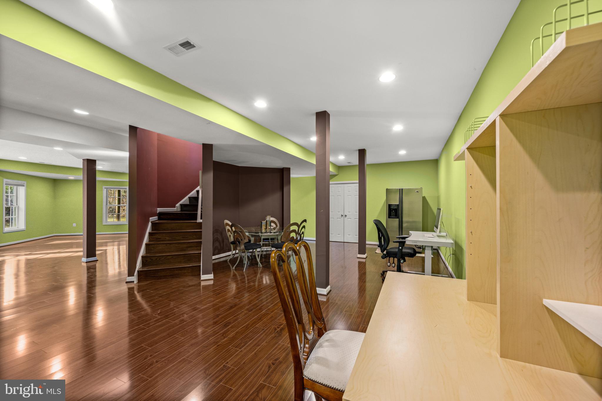 SMALLS NURSERY - Residential