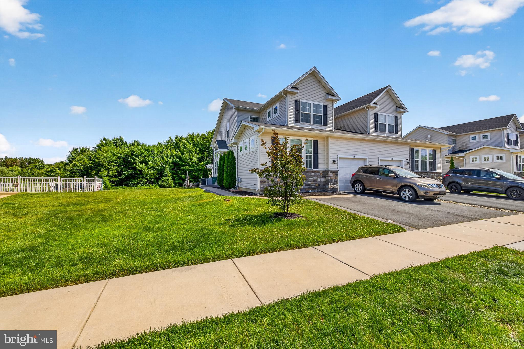 HYETTS CROSSING - Residential