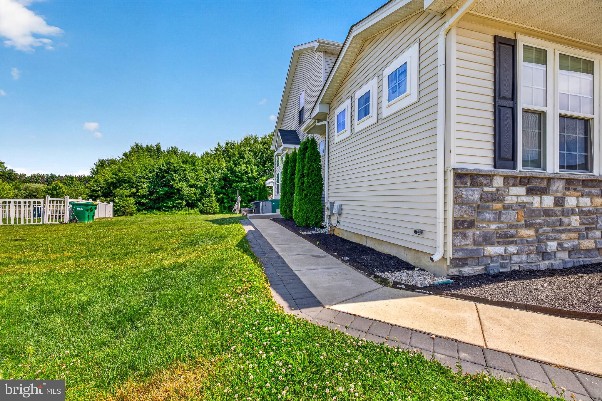 HYETTS CROSSING - Residential