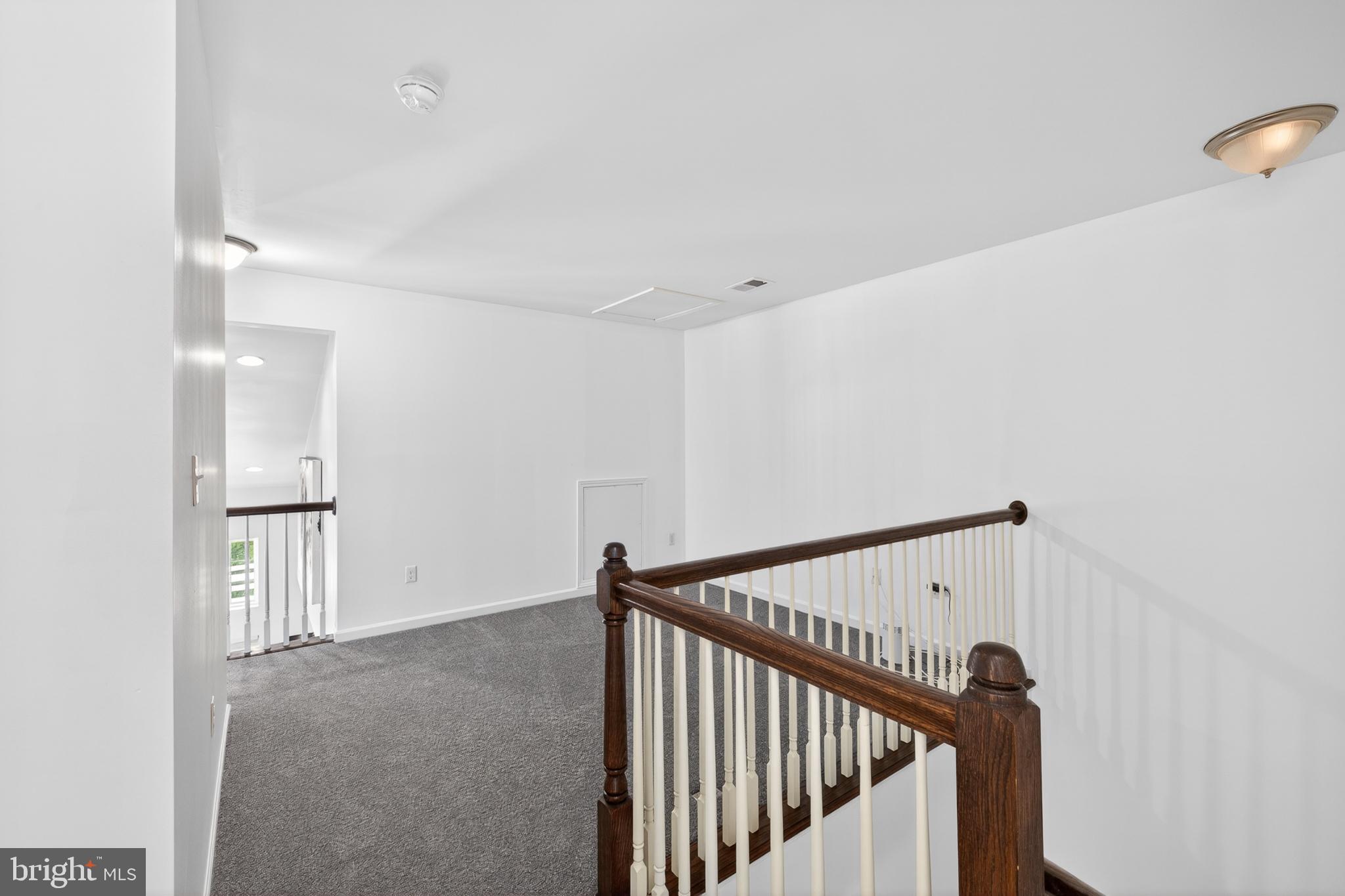 HYETTS CROSSING - Residential