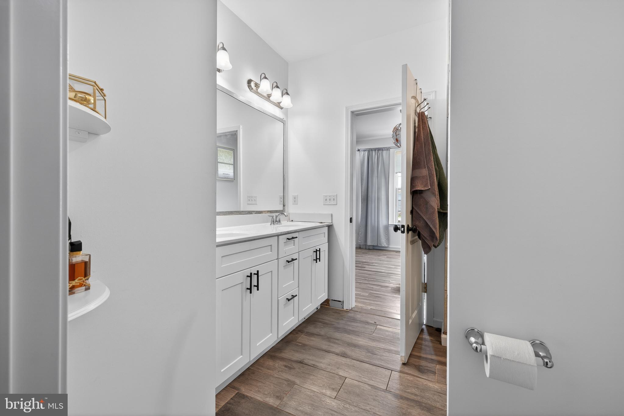 HYETTS CROSSING - Residential