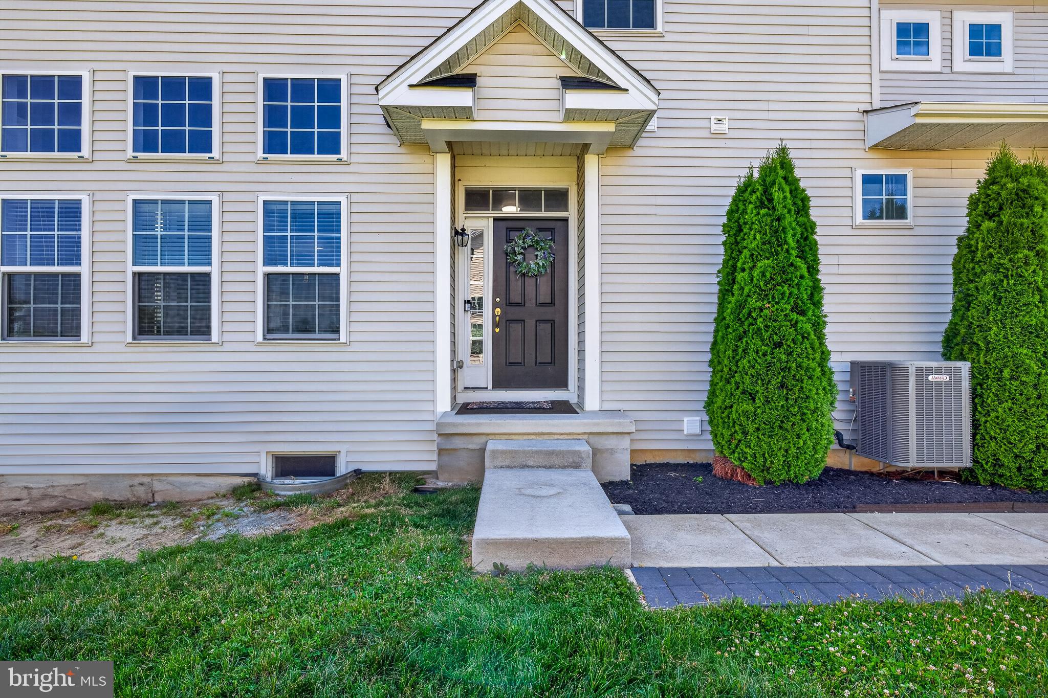 HYETTS CROSSING - Residential