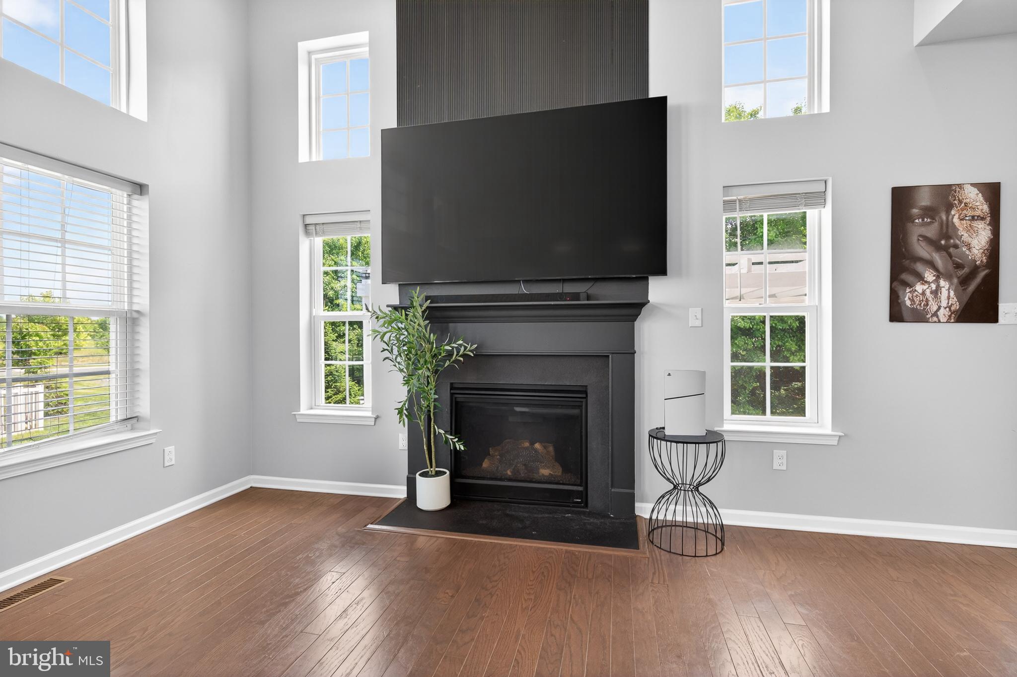 HYETTS CROSSING - Residential