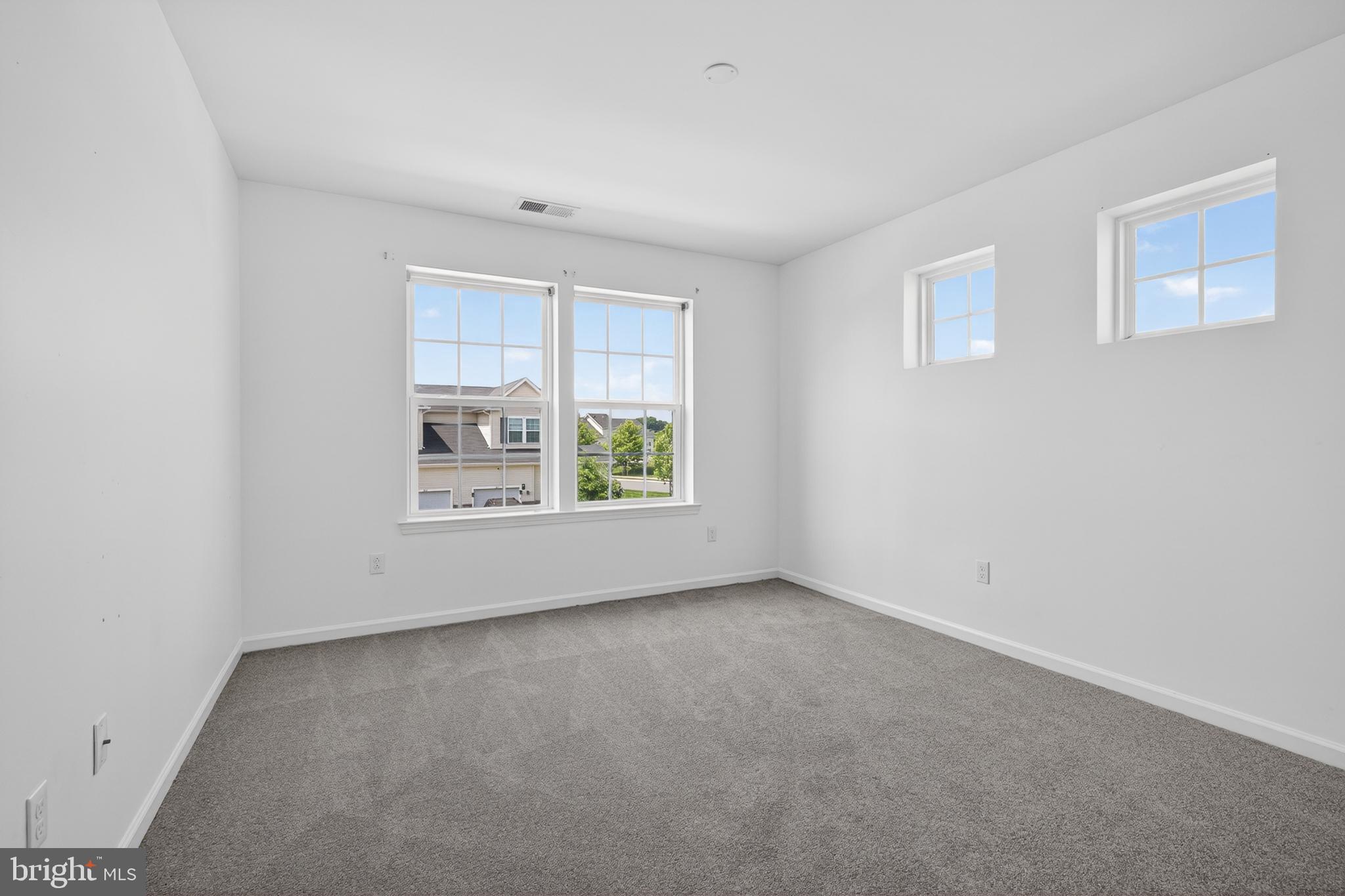 HYETTS CROSSING - Residential