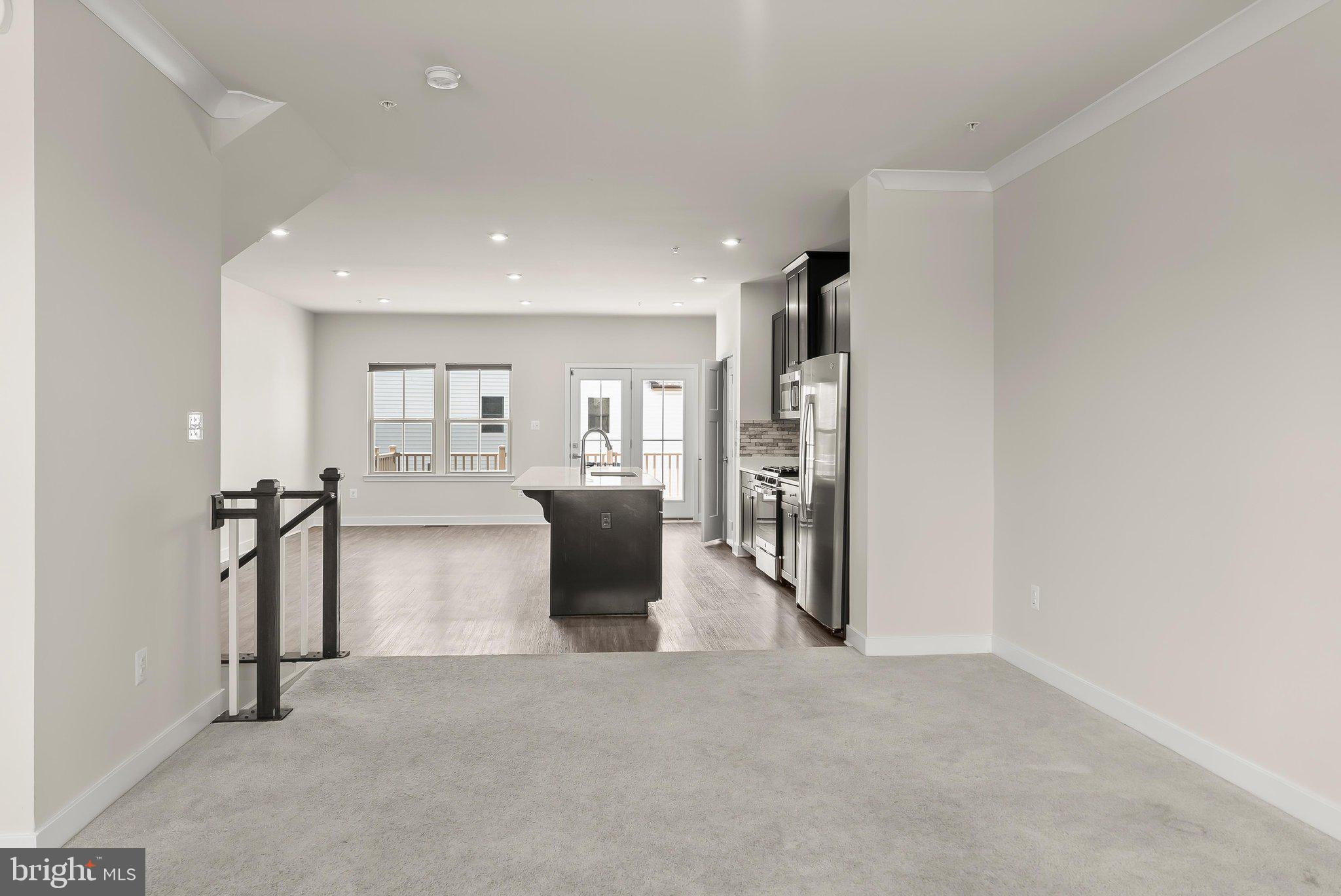 LAKE LINGANORE OAKDALE - Residential