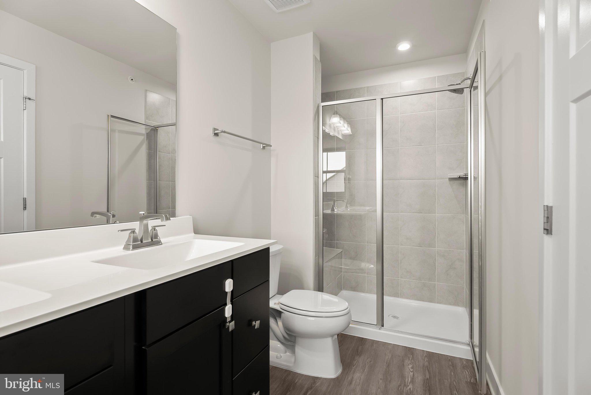 LAKE LINGANORE OAKDALE - Residential