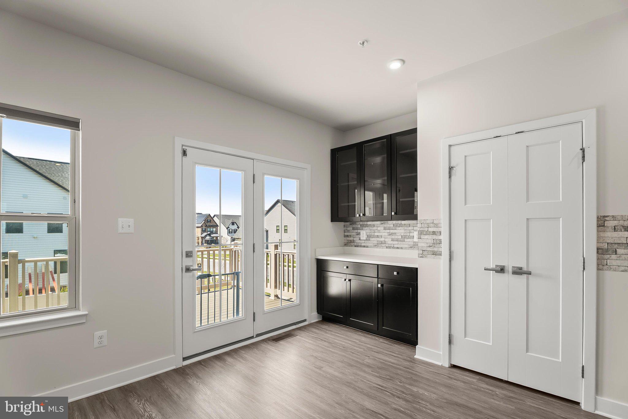 LAKE LINGANORE OAKDALE - Residential