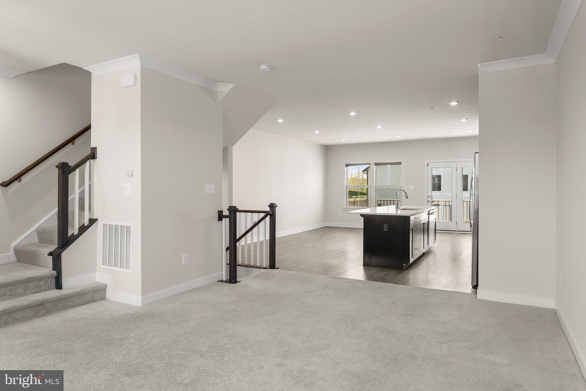 LAKE LINGANORE OAKDALE - Residential
