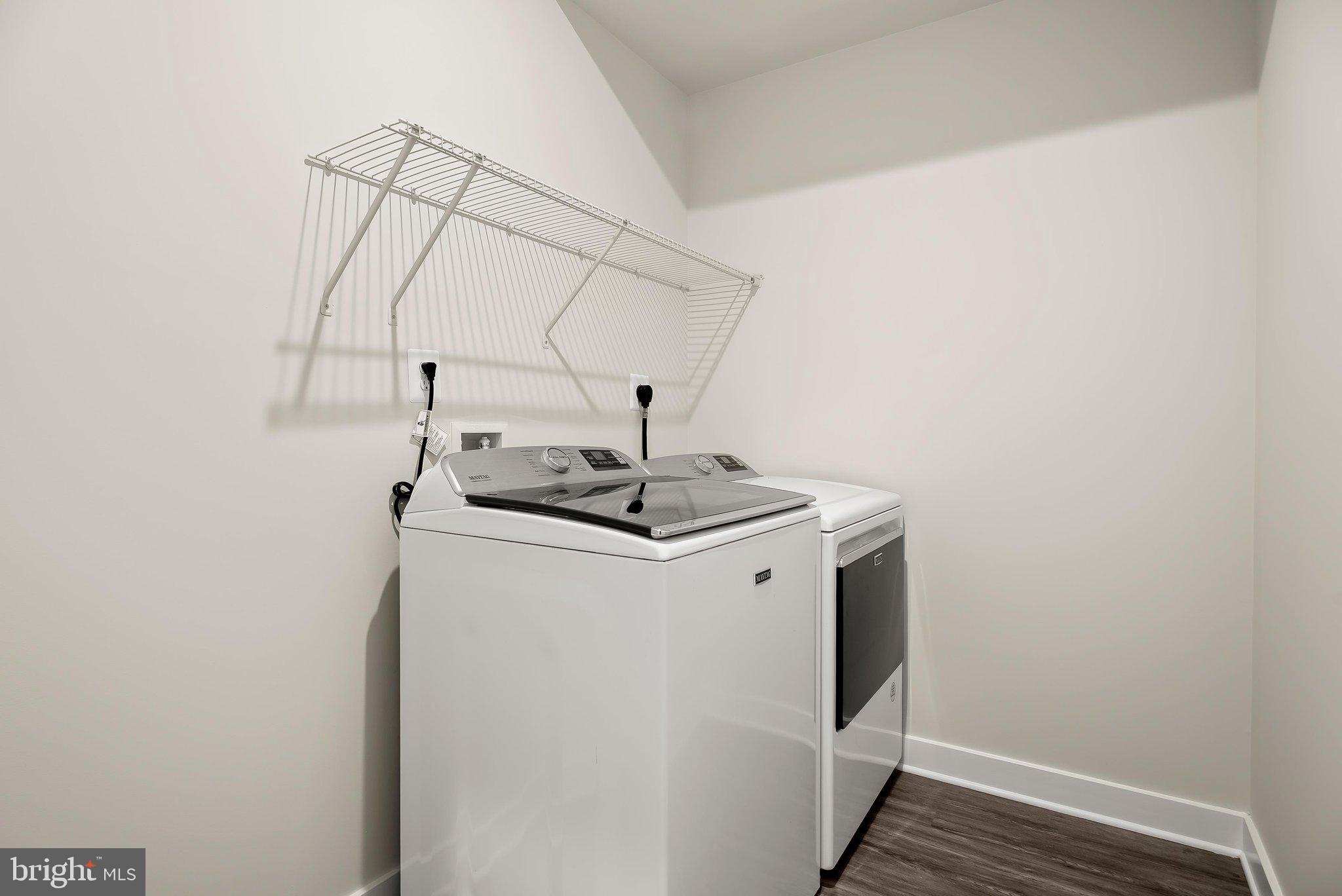 LAKE LINGANORE OAKDALE - Residential