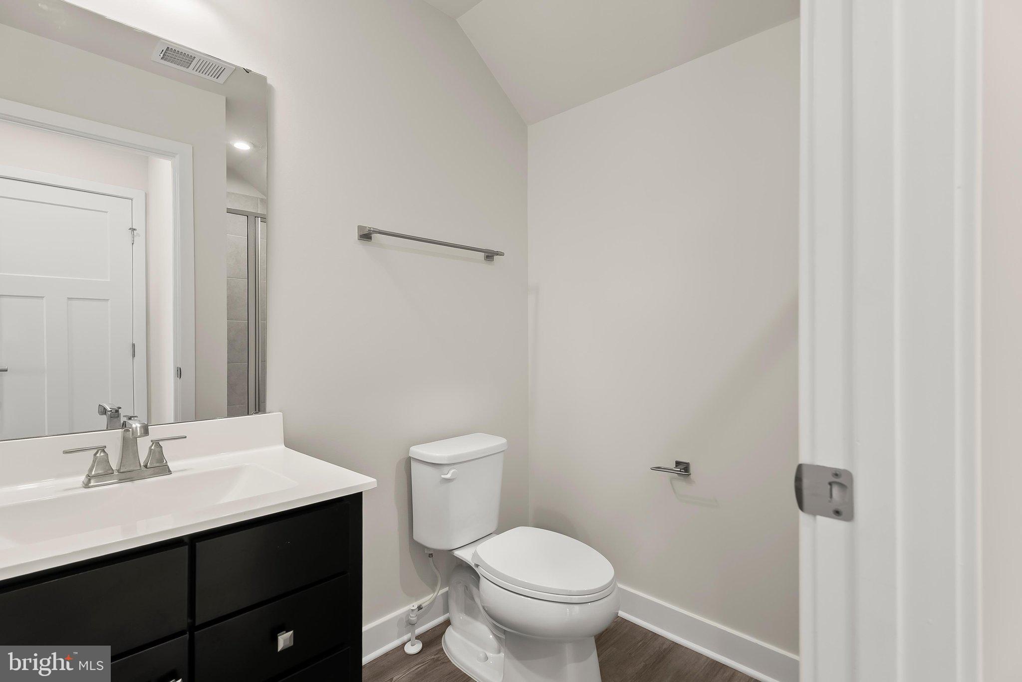 LAKE LINGANORE OAKDALE - Residential