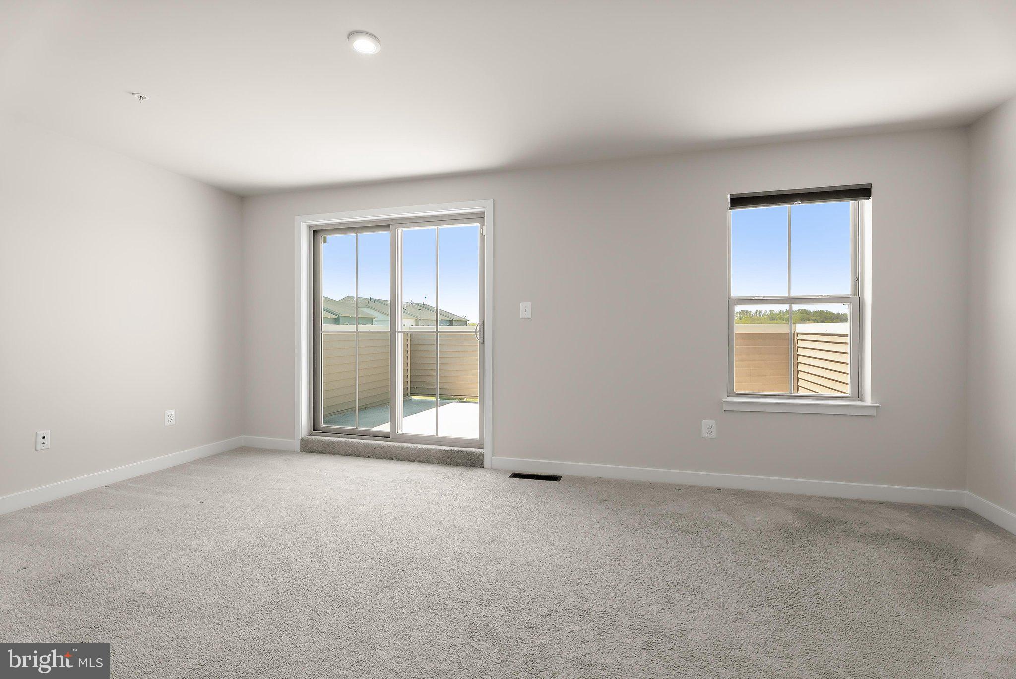 LAKE LINGANORE OAKDALE - Residential