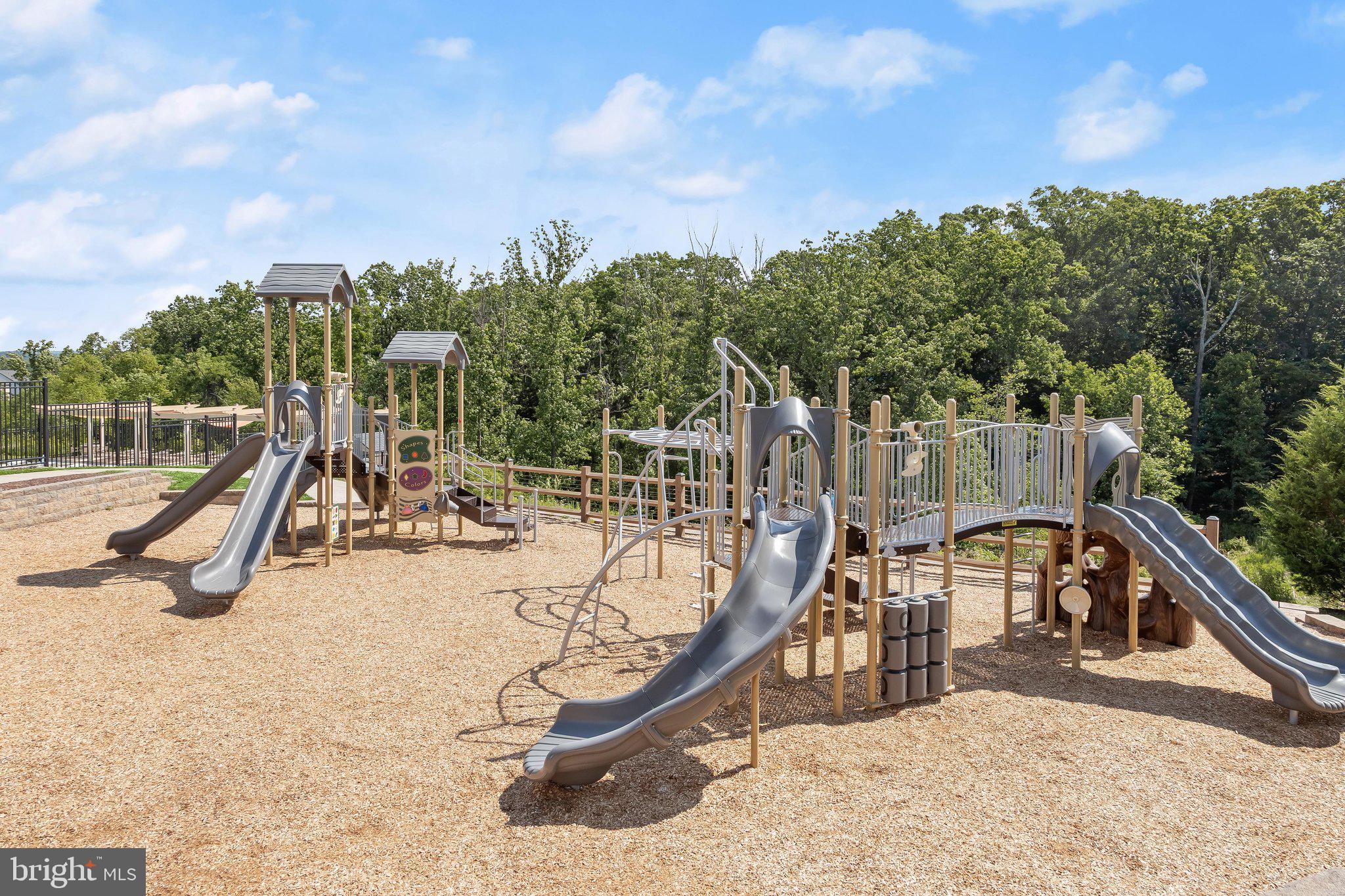 LAKE LINGANORE OAKDALE - Residential