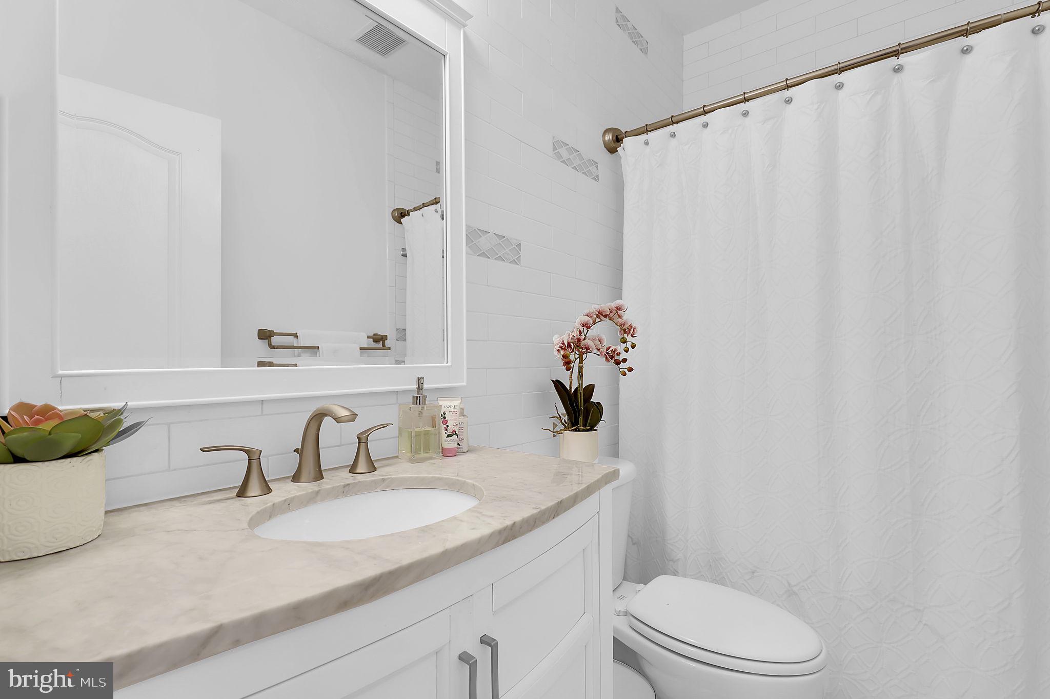 KING FARM BAILEYS COMMON - Residential