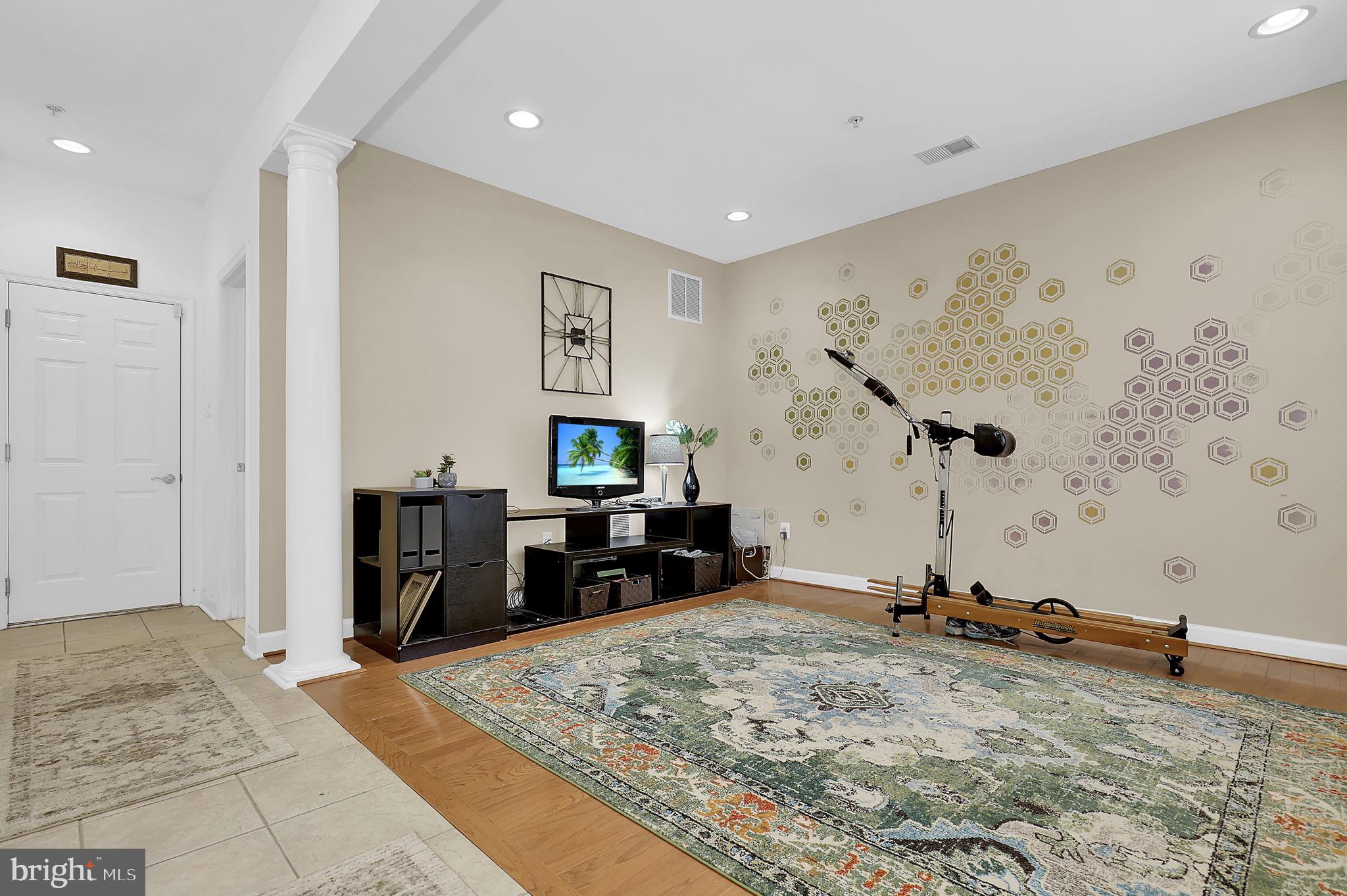 KING FARM BAILEYS COMMON - Residential