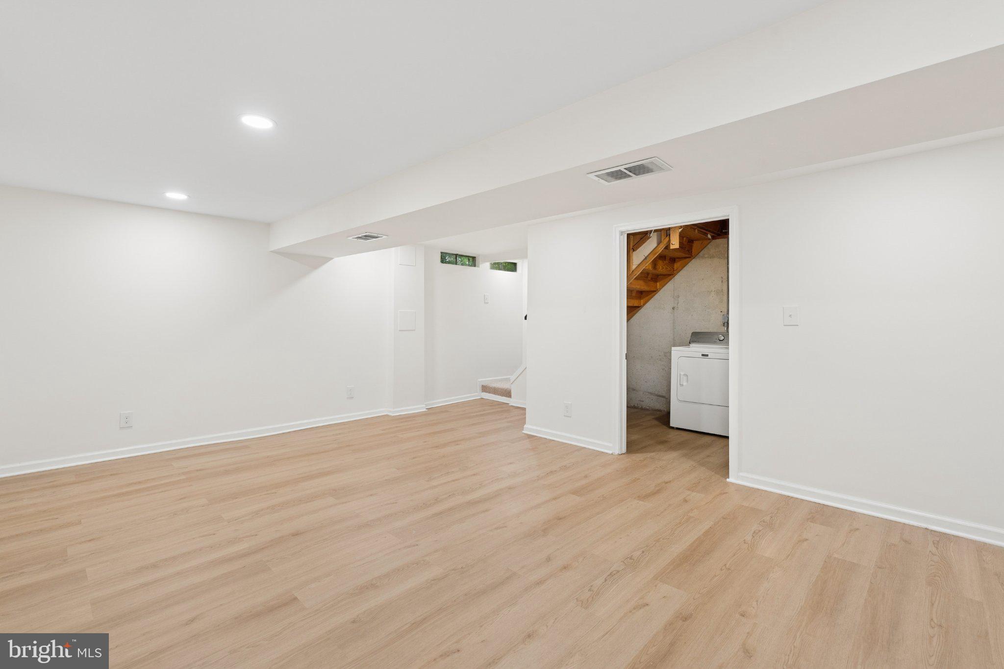 BROOKSHIRE - Residential