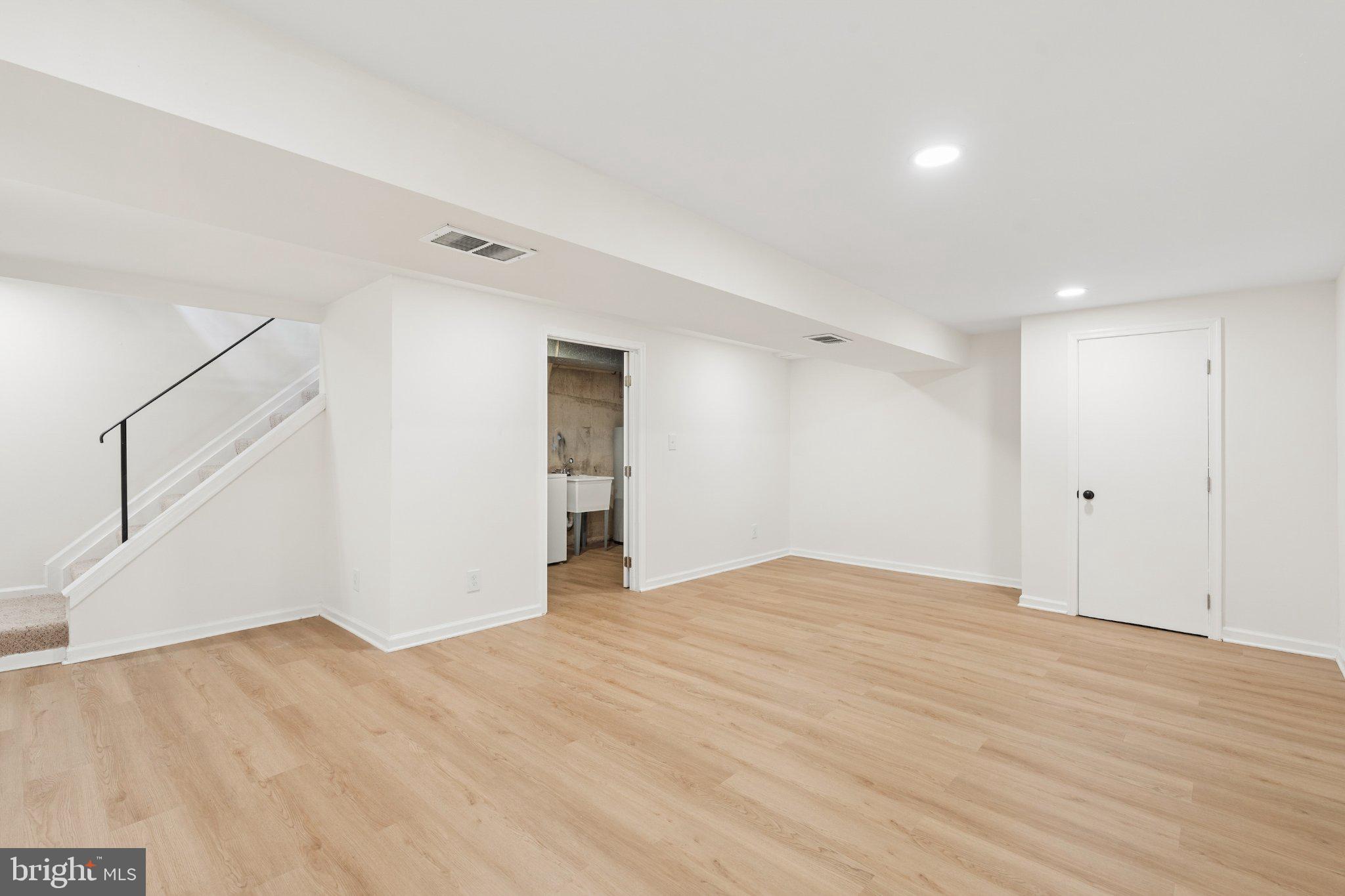 BROOKSHIRE - Residential