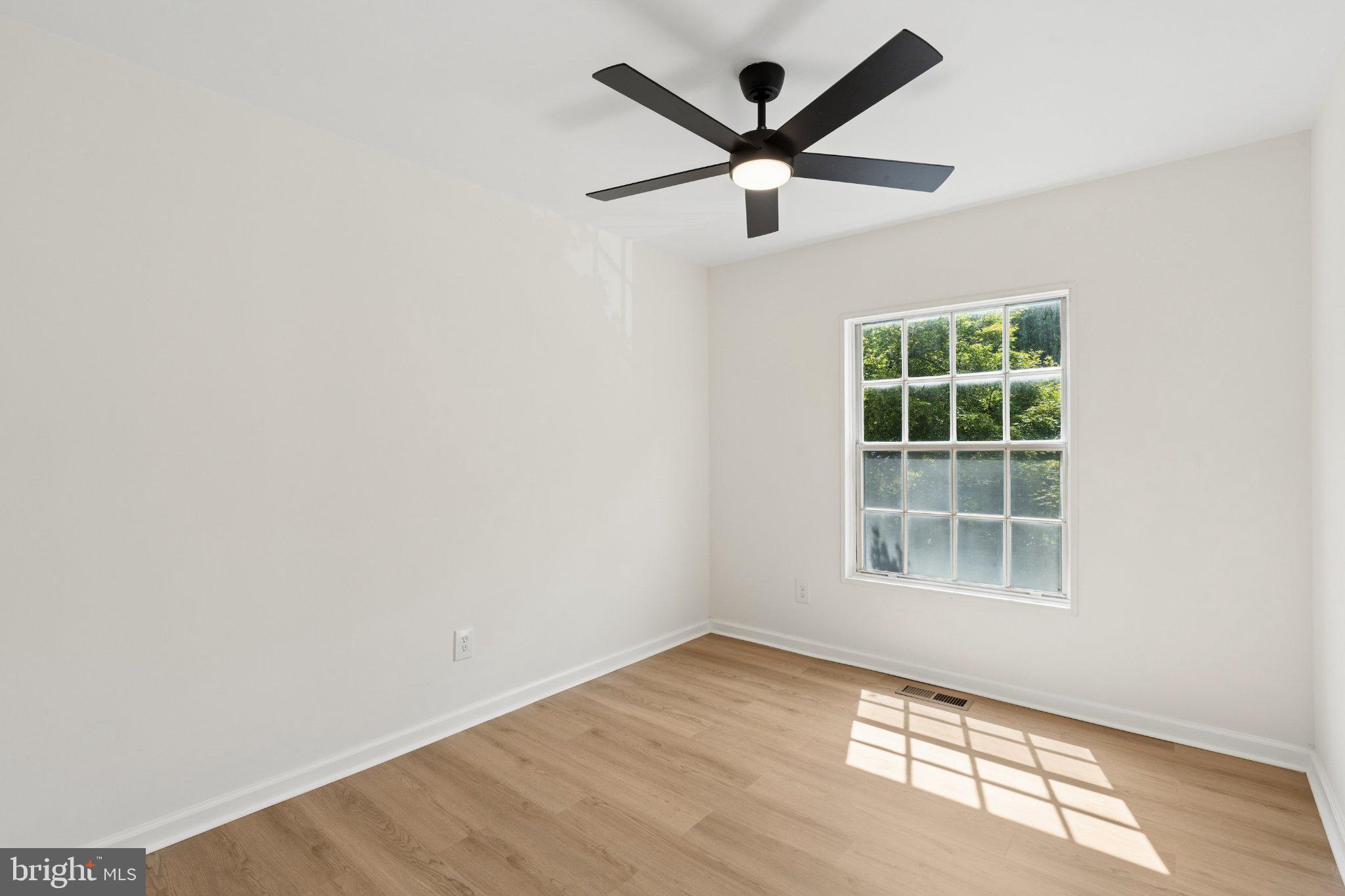 BROOKSHIRE - Residential