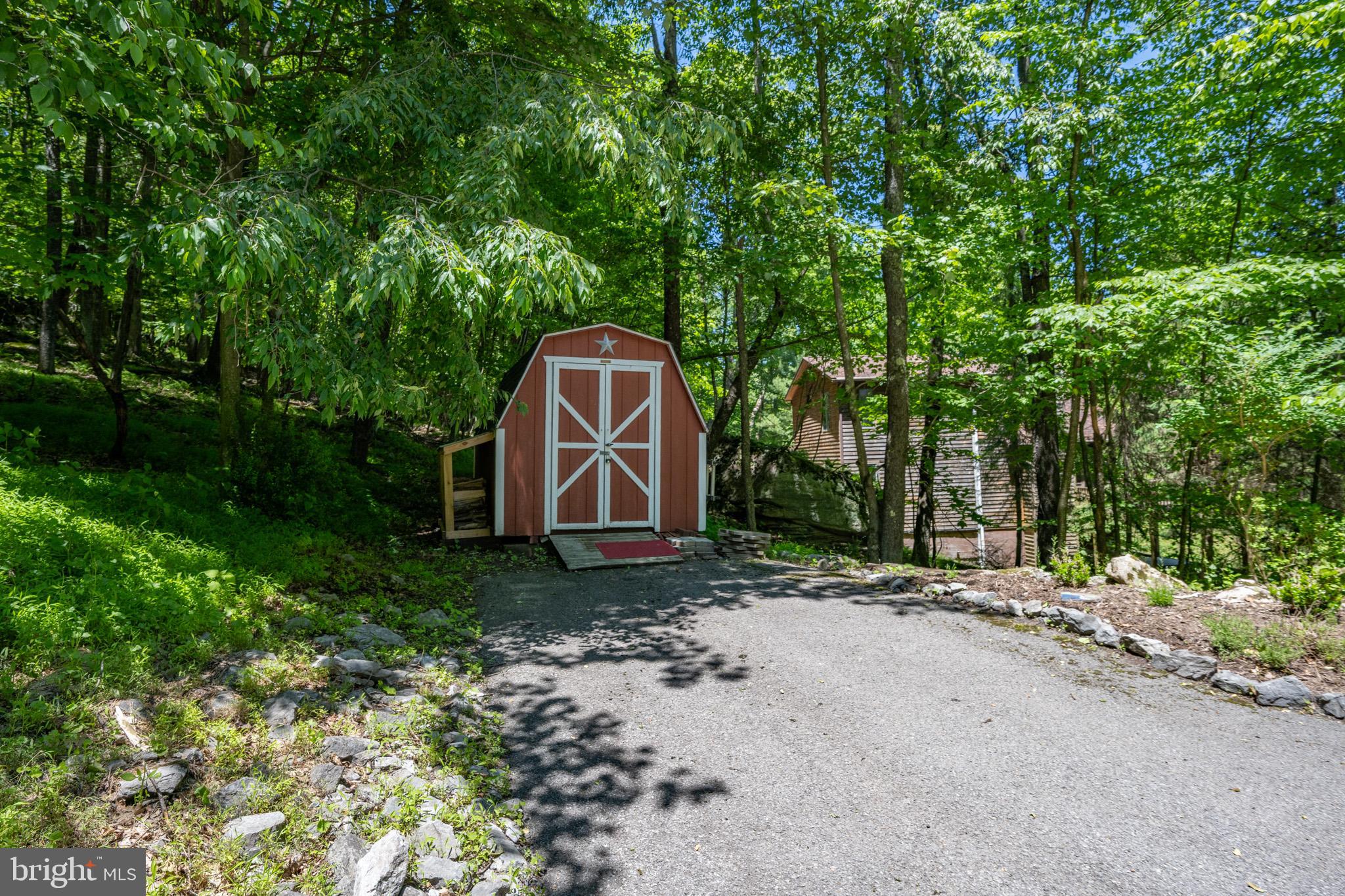 WATERSIDE AT WISP - Residential