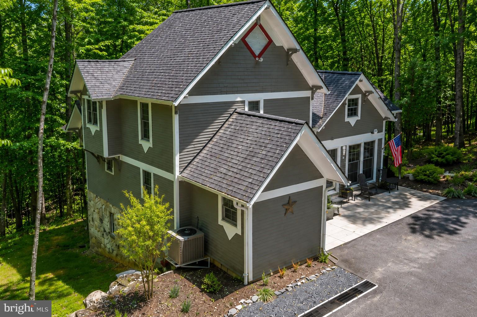 WATERSIDE AT WISP - Residential