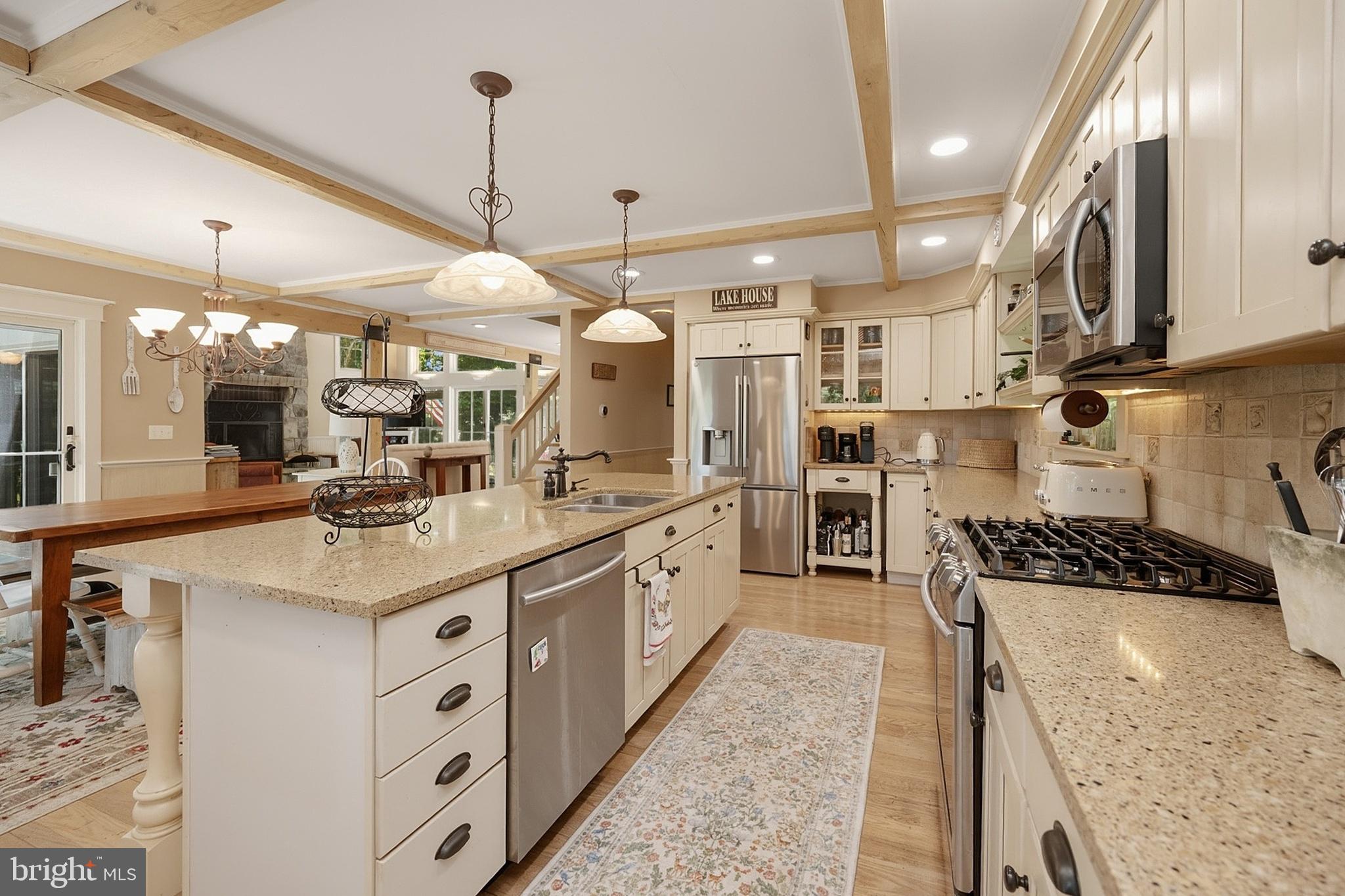 WATERSIDE AT WISP - Residential