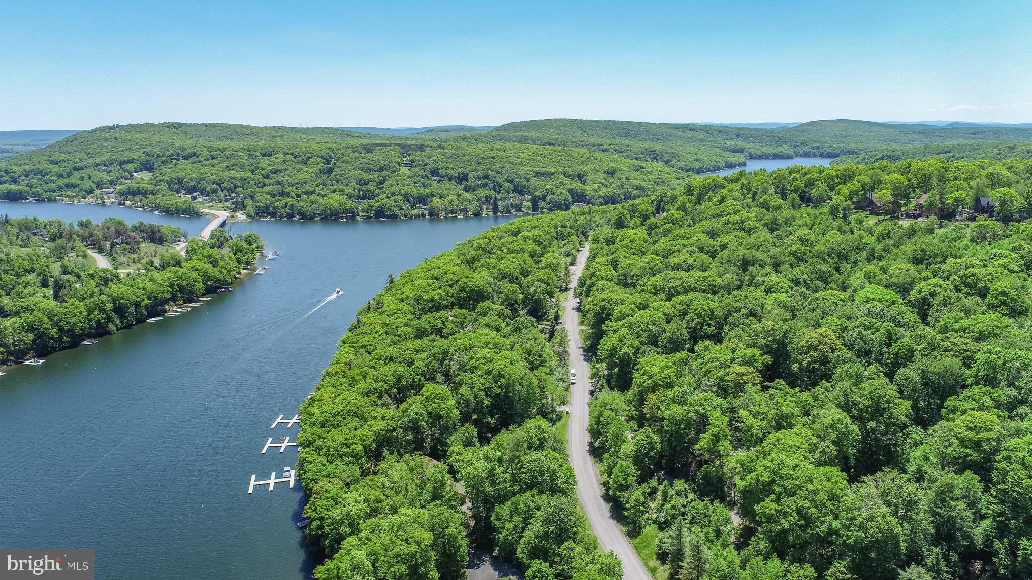 WATERSIDE AT WISP - Residential