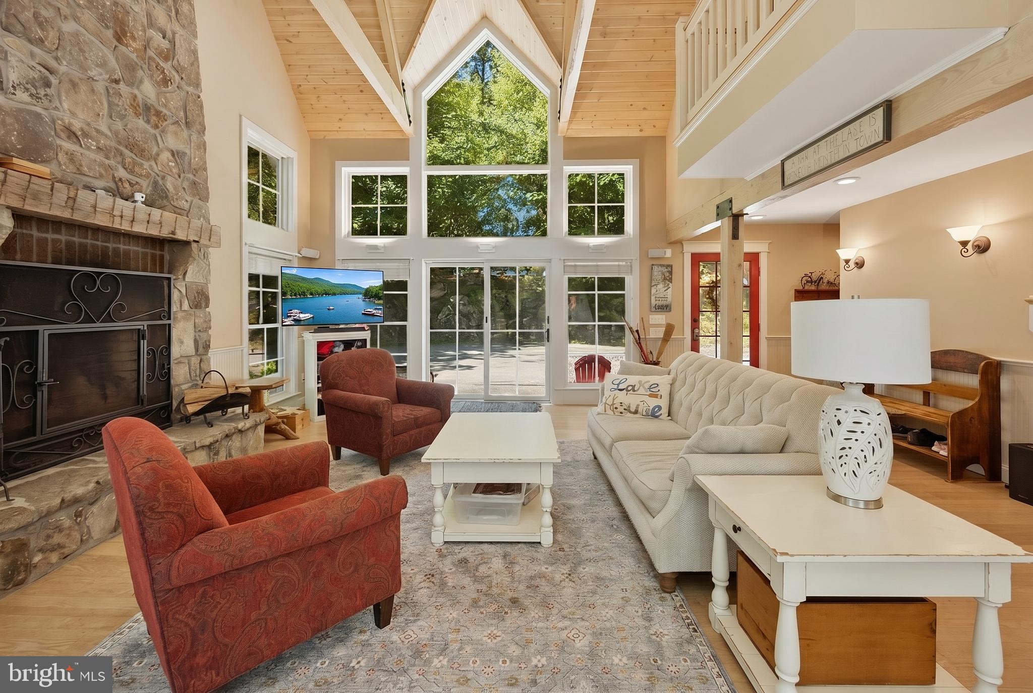 WATERSIDE AT WISP - Residential