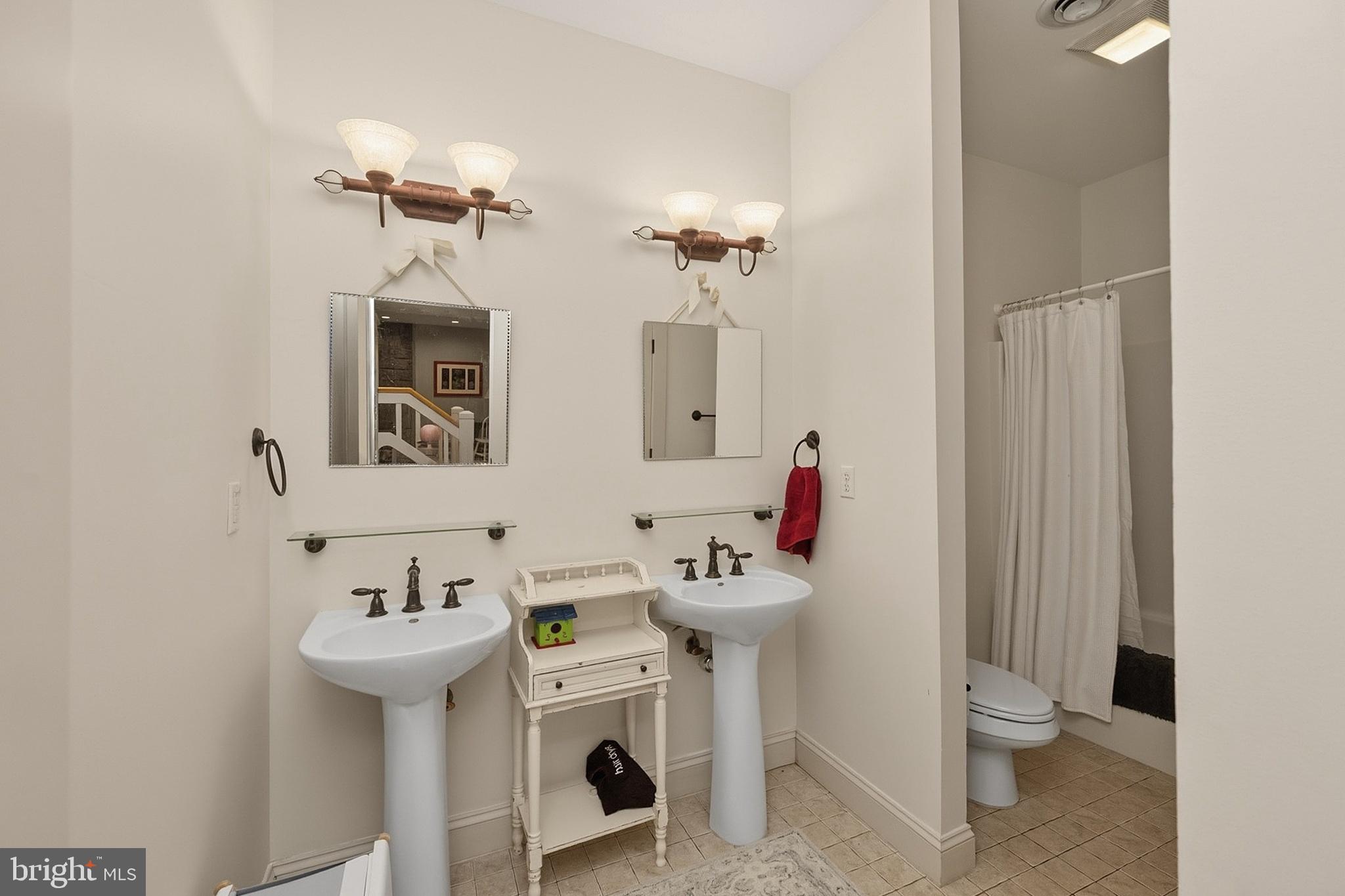 WATERSIDE AT WISP - Residential
