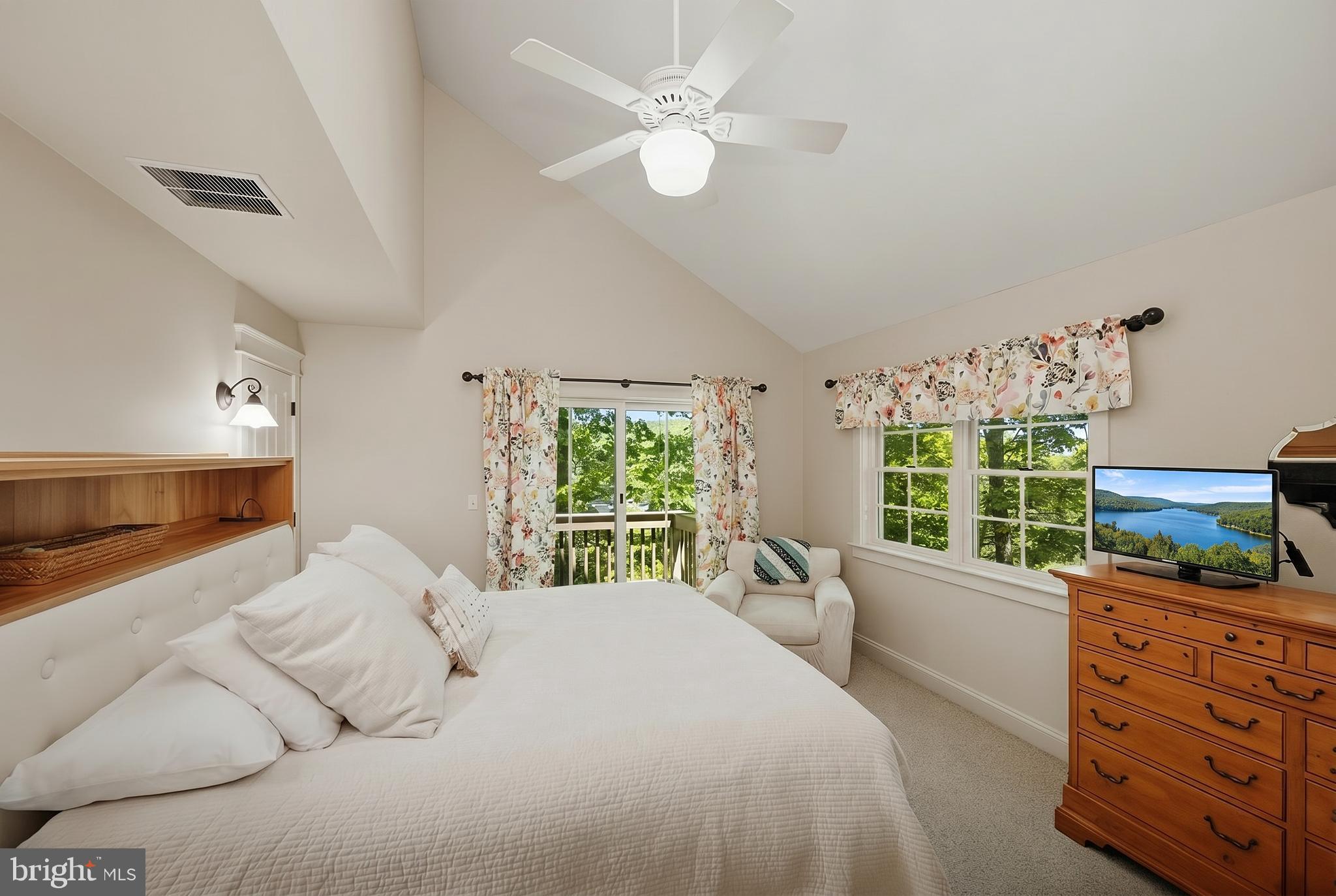 WATERSIDE AT WISP - Residential